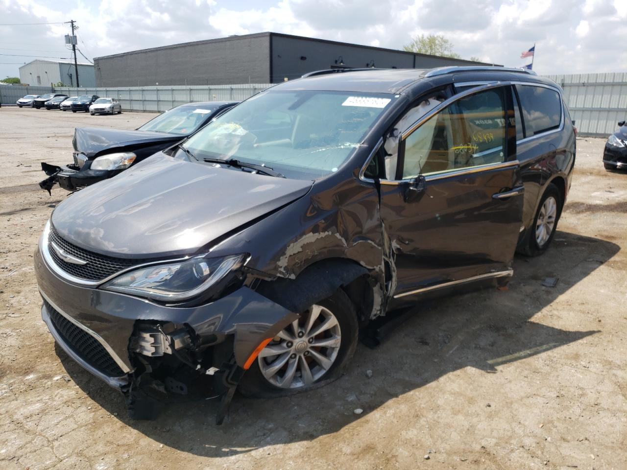 Photo 9 from auction – 2019 CHRYSLER PACIFICA T with VIN 2C4RC1BG7KR650242