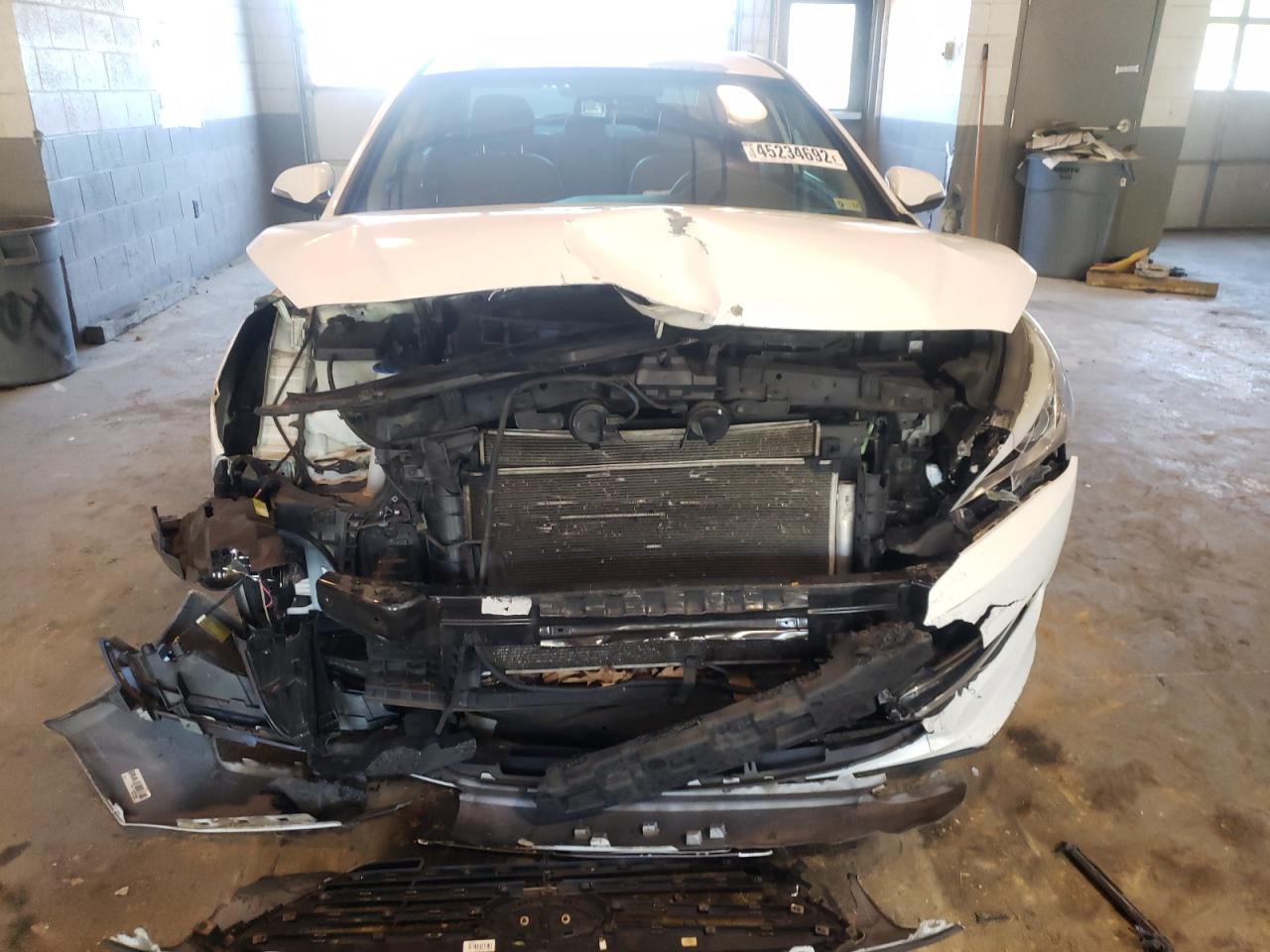 Photo 9 from auction – 2015 HYUNDAI SONATA with VIN 5NPE34AF7FH237877