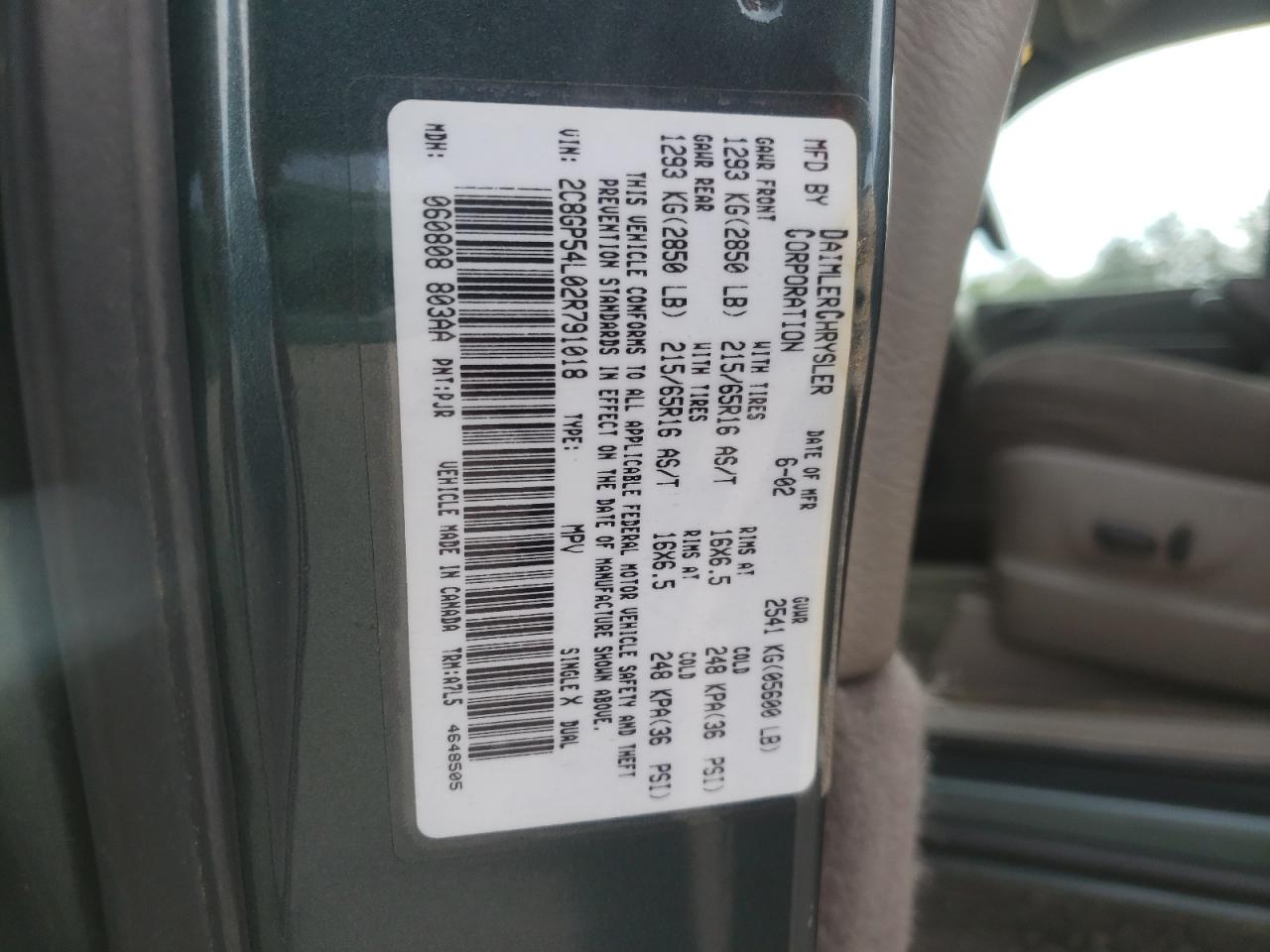 Photo 10 from auction – 2002 CHRYSLER TOWN & COU with VIN 2C8GP54L02R791018