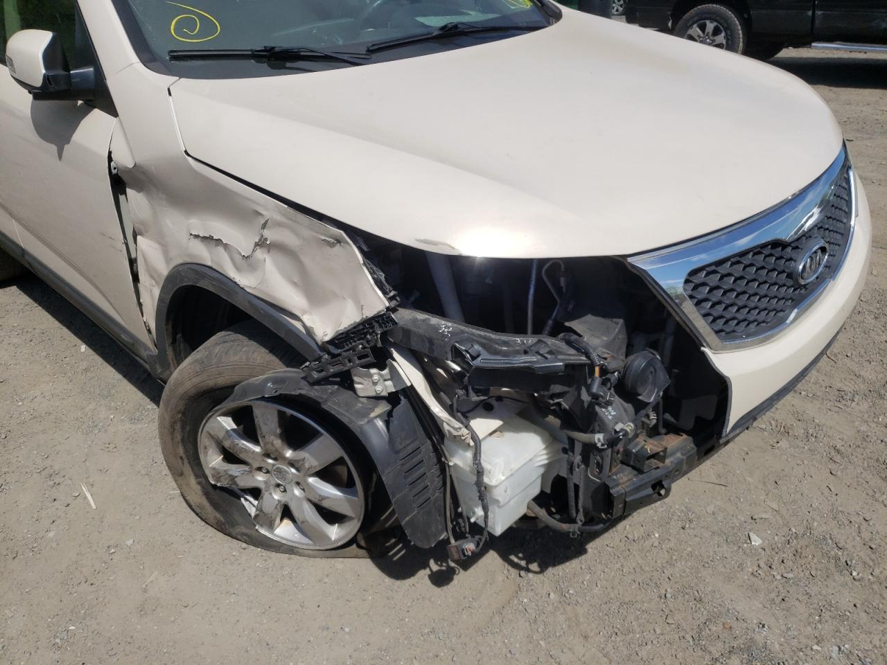 Photo 9 from auction – 2012 KIA SORENTO BA with VIN 5XYKT3A12CG193369