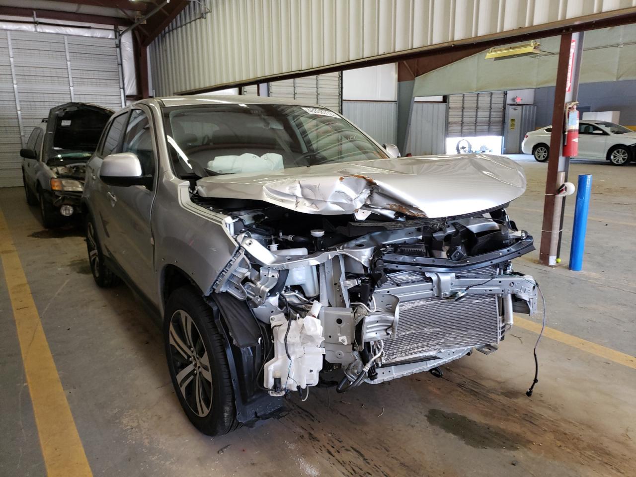 MITSUBISHI OUTLANDER 2021 with VIN JA4APUAU3MU035276 - Photo from auction