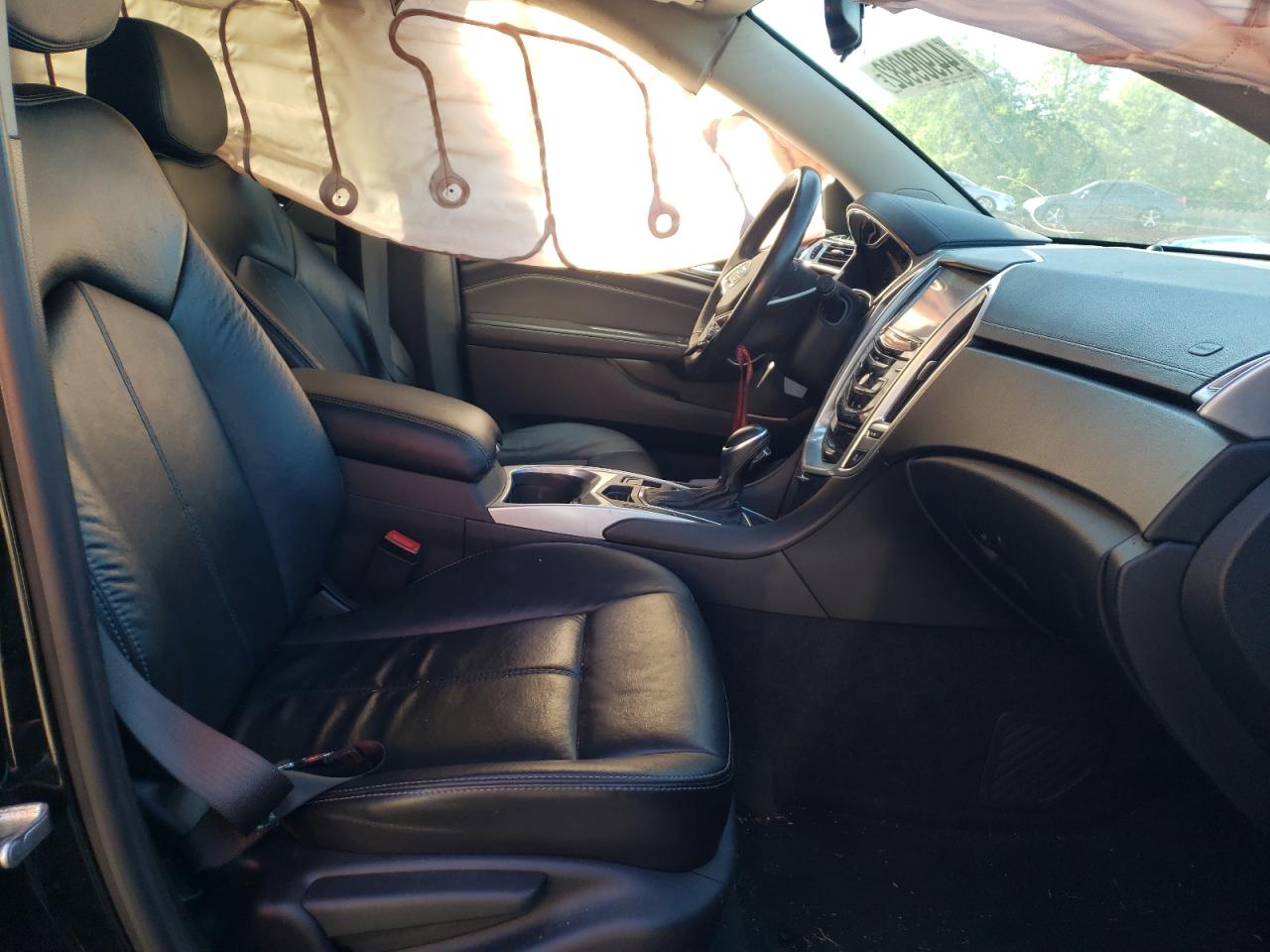 Photo 5 from auction – 2013 CADILLAC SRX with VIN 3GYFNAE33DS637302
