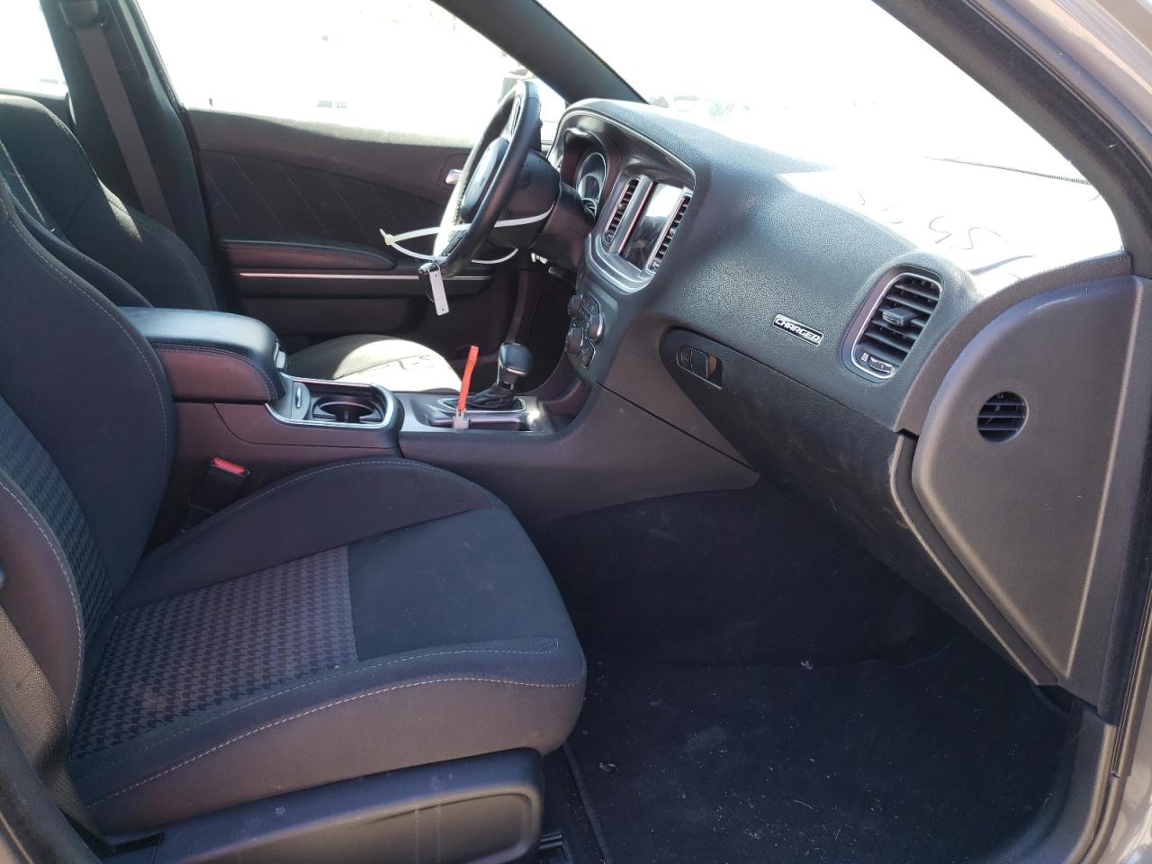Photo 5 from auction – 2019 DODGE CHARGER SC with VIN 2C3CDXGJ8KH599516
