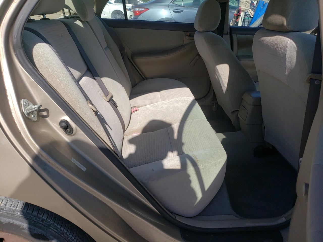 Photo 6 from auction – 2005 TOYOTA COROLLA CE with VIN 1NXBR32E95Z556277
