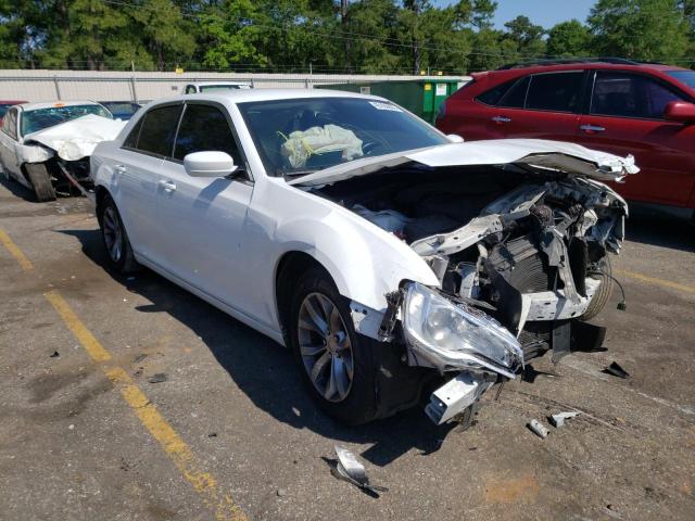 CHRYSLER 300 LIMITE 2016 with VIN 2C3CCAAG3GH197648 - Photo from auction