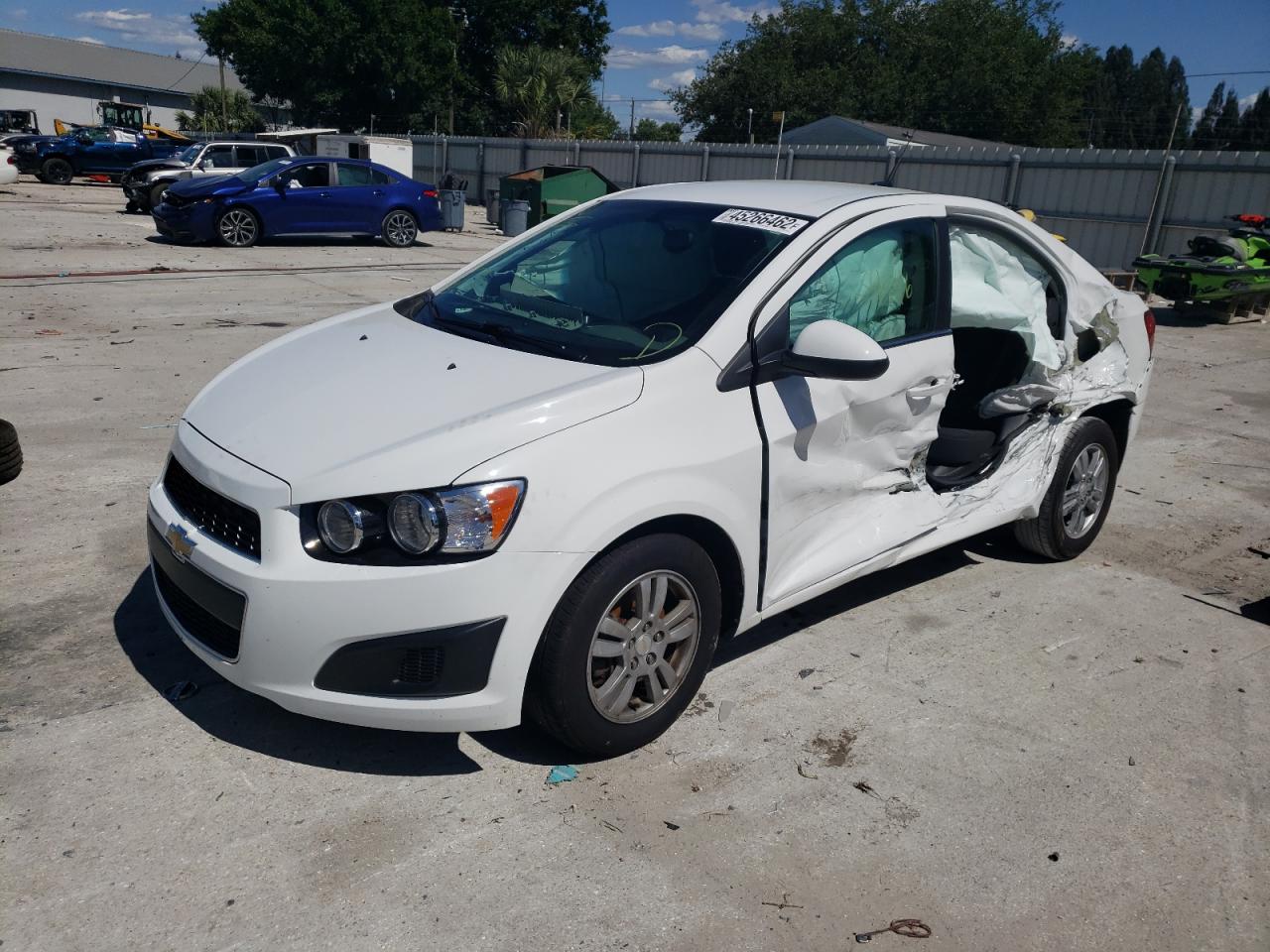 Photo 2 from auction – 2014 CHEVROLET SONIC LT with VIN 1G1JC5SH9E4141685
