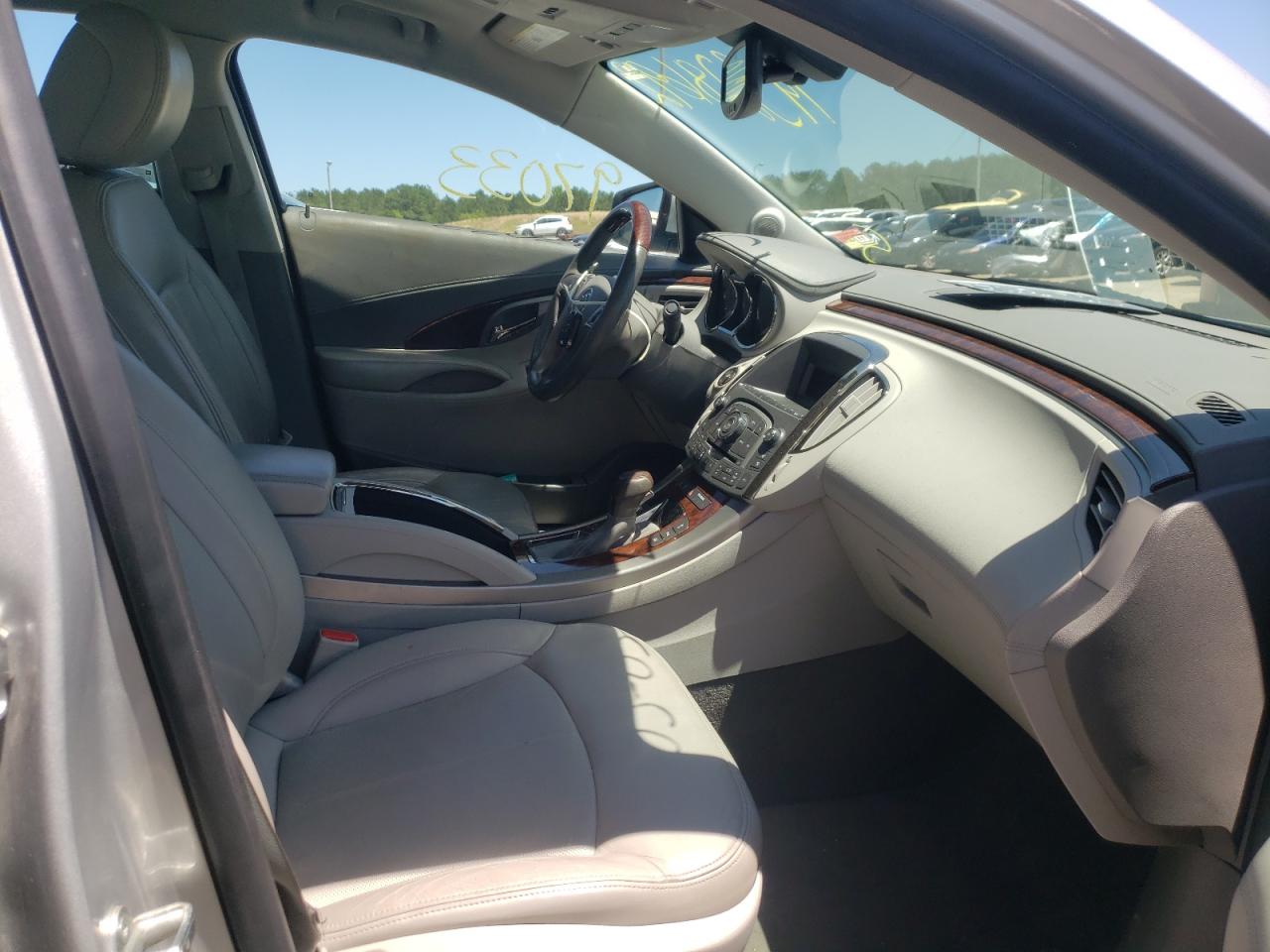 Photo 5 from auction – 2010 BUICK LACROSSE C with VIN 1G4GE5GV3AF212206