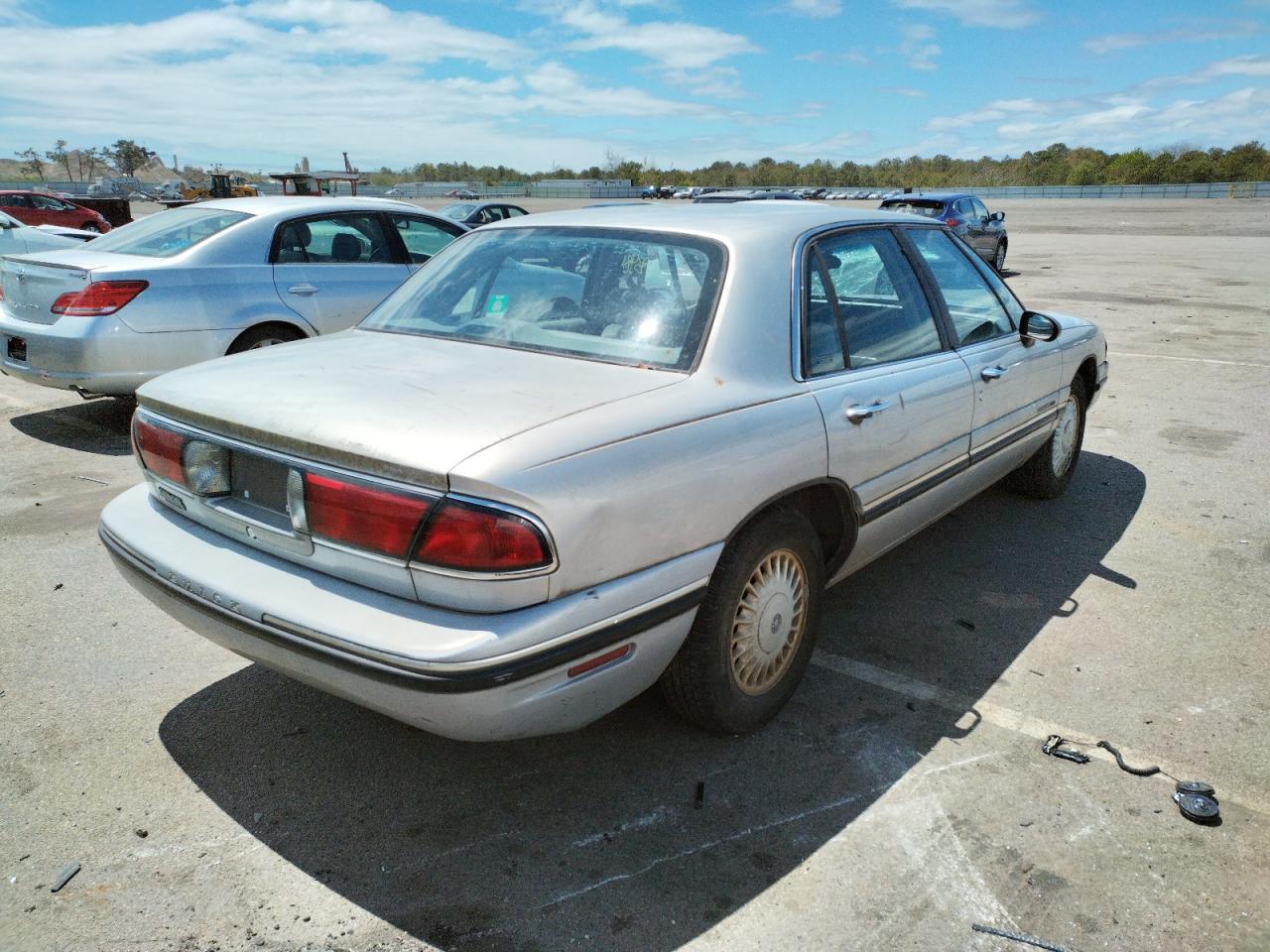 Photo 4 from auction – 1998 BUICK LESABRE with VIN 1G4HP52KXWH452649