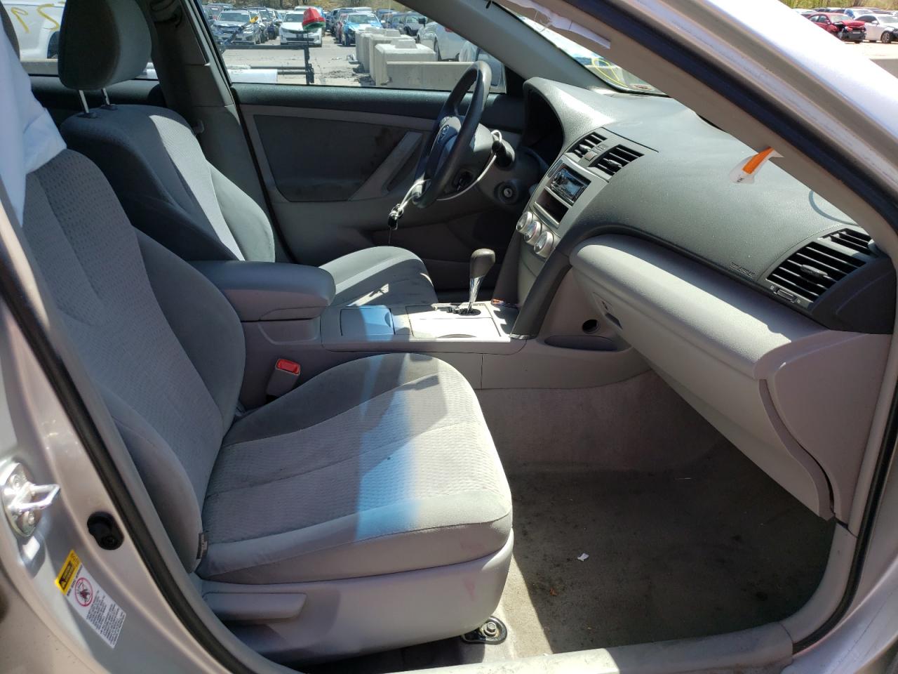 Photo 5 from auction – 2010 TOYOTA CAMRY BASE with VIN 4T1BF3EK1AU103419
