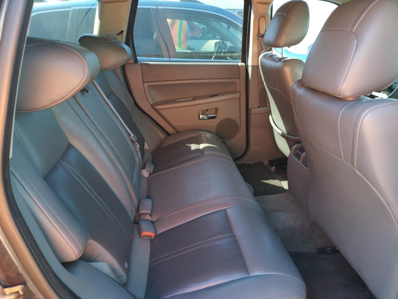 Photo 6 from auction – 2006 JEEP GRAND CHER with VIN 1J4HS58246C337174