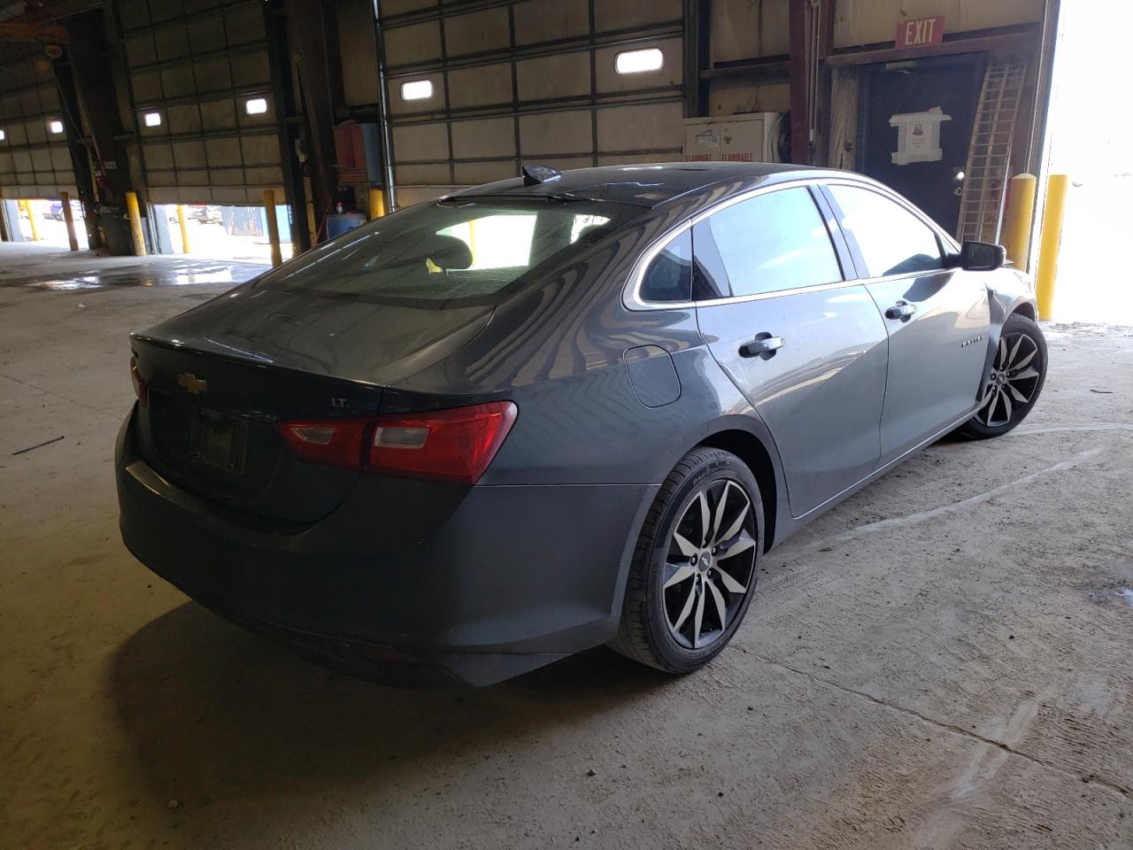 Photo 4 from auction – 2016 CHEVROLET MALIBU LT with VIN 1G1ZE5ST2GF320787
