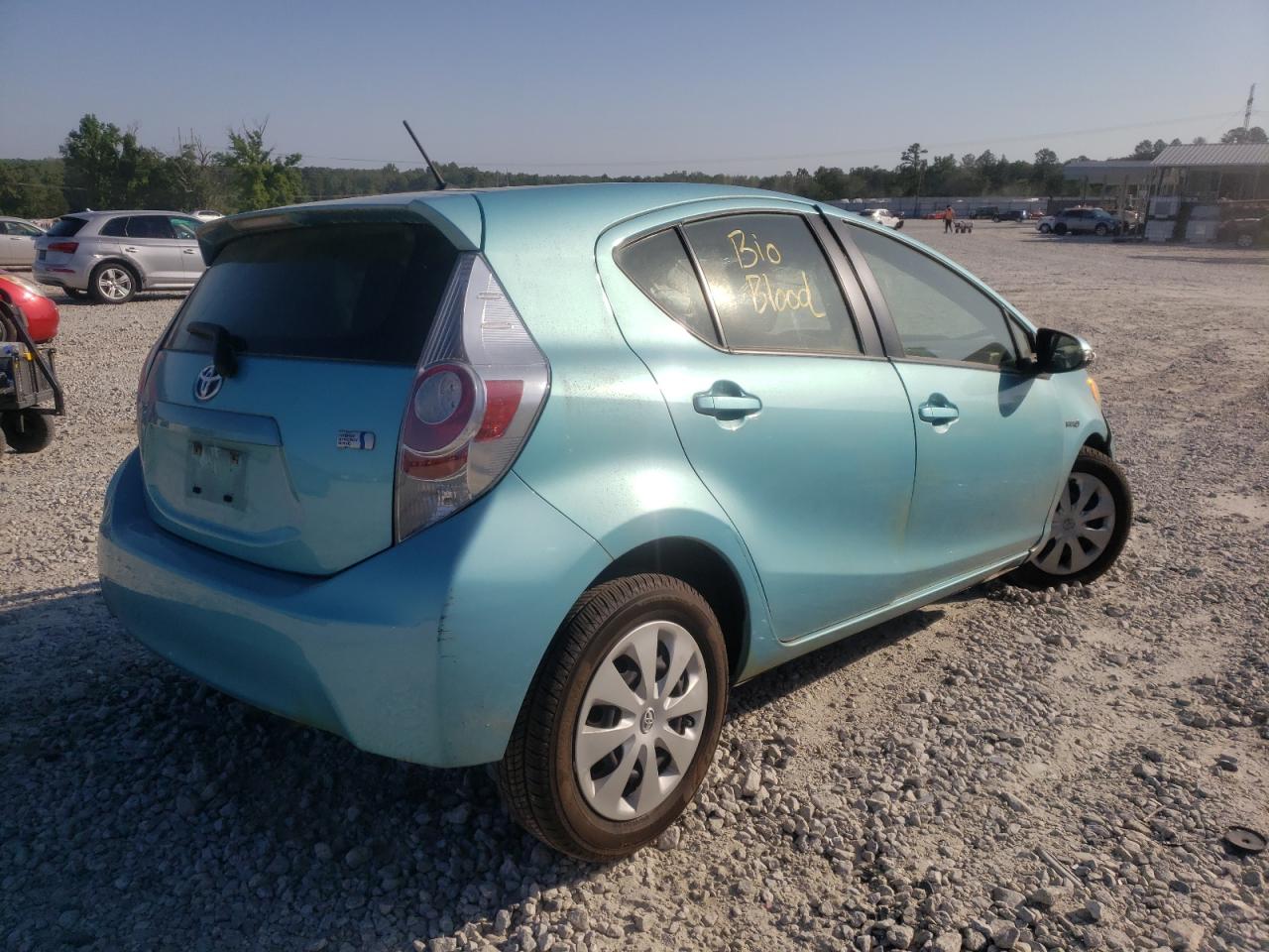 Photo 4 from auction – 2012 TOYOTA PRIUS C with VIN JTDKDTB34C1026217