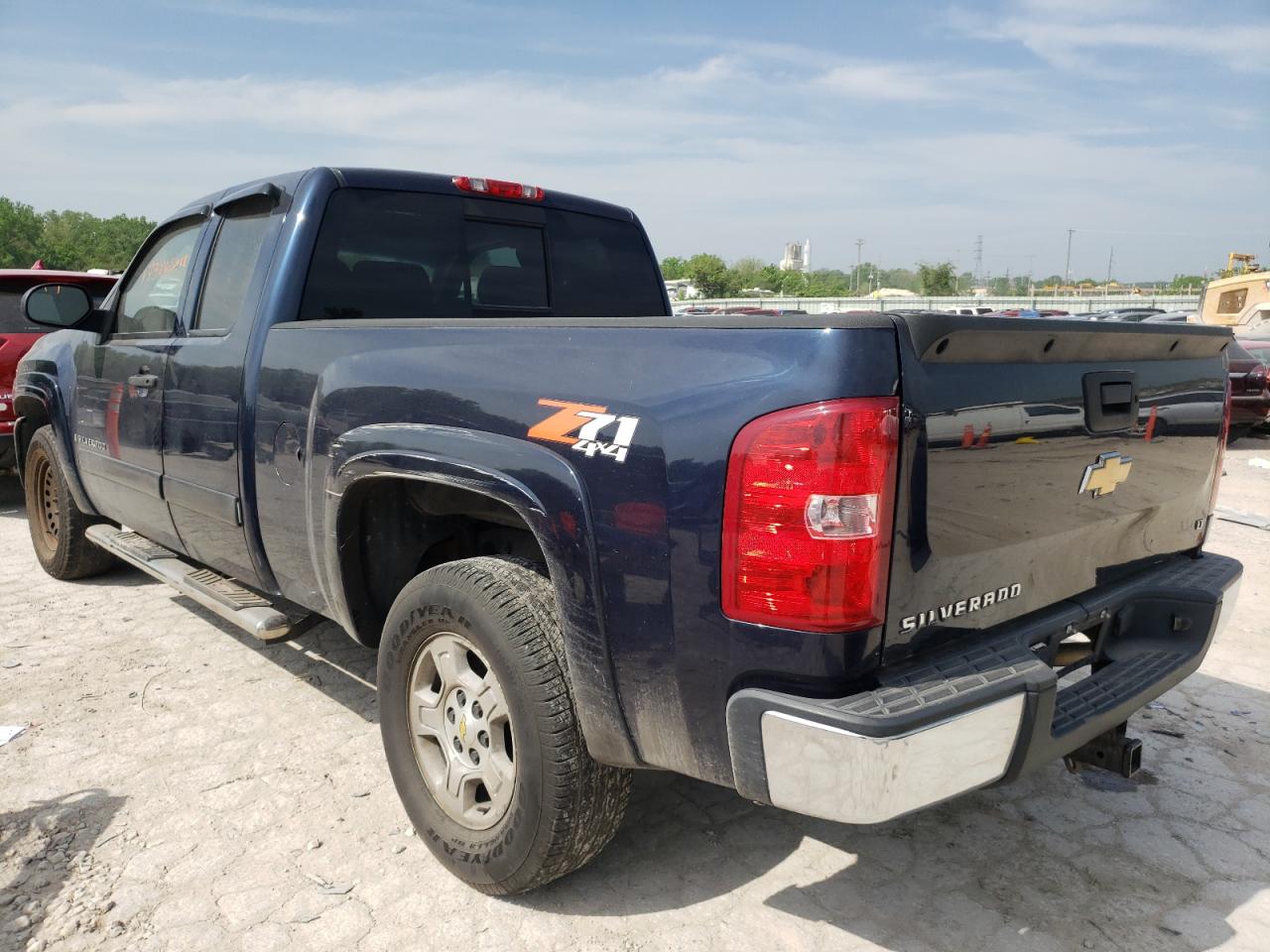 Photo 3 from auction – 2007 CHEVROLET SILVERADO with VIN 2GCEK19J071685617