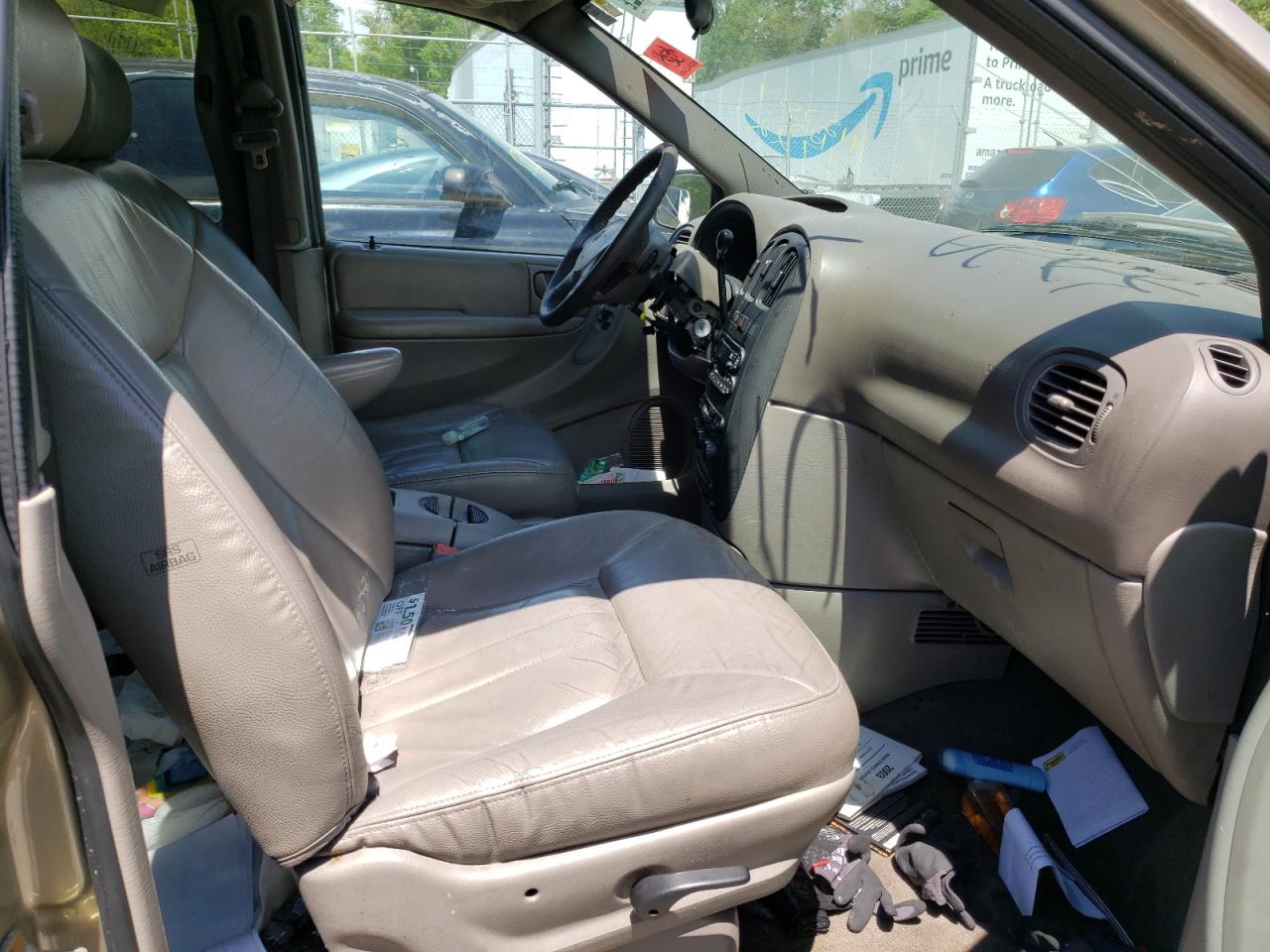 Photo 5 from auction – 2003 DODGE GRAND CARA with VIN 2D8GP74L53R245850