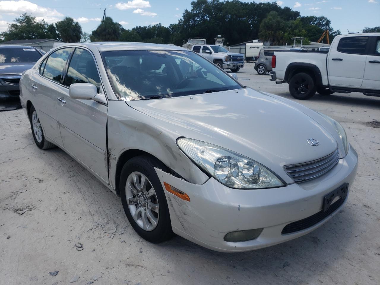 LEXUS ES 330 2004 with VIN JTHBA30G740019718 - Photo from auction