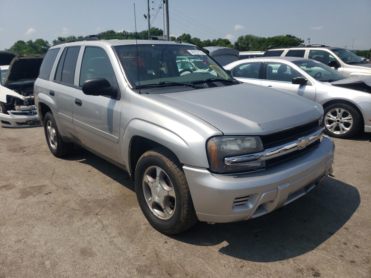 CHEVROLET TRAILBLAZE 2008 with VIN 1GNDT13S782247809 - Photo from auction
