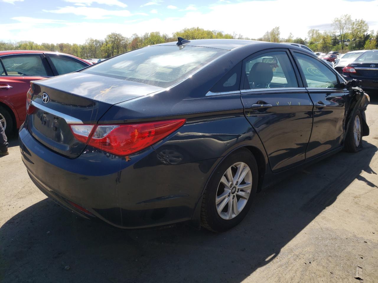 Photo 4 from auction – 2013 HYUNDAI SONATA GLS with VIN 5NPEB4AC7DH791992