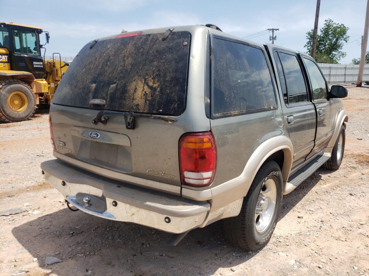 Photo 4 from auction – 2000 FORD EXPLORER E with VIN 1FMZU64E5YZB11327
