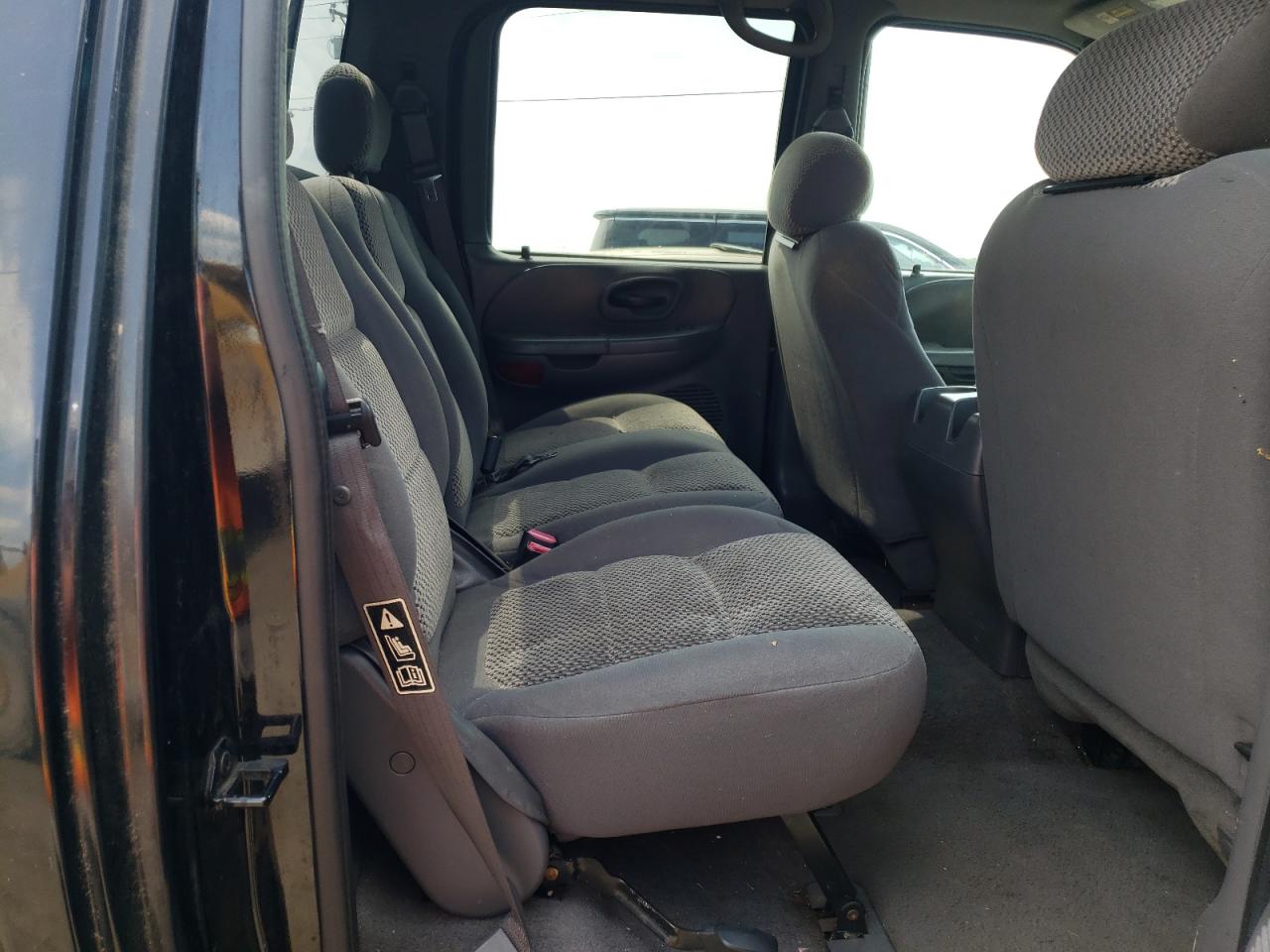 Photo 6 from auction – 2002 FORD F150 SUPER with VIN 1FTRW08L82KB42169