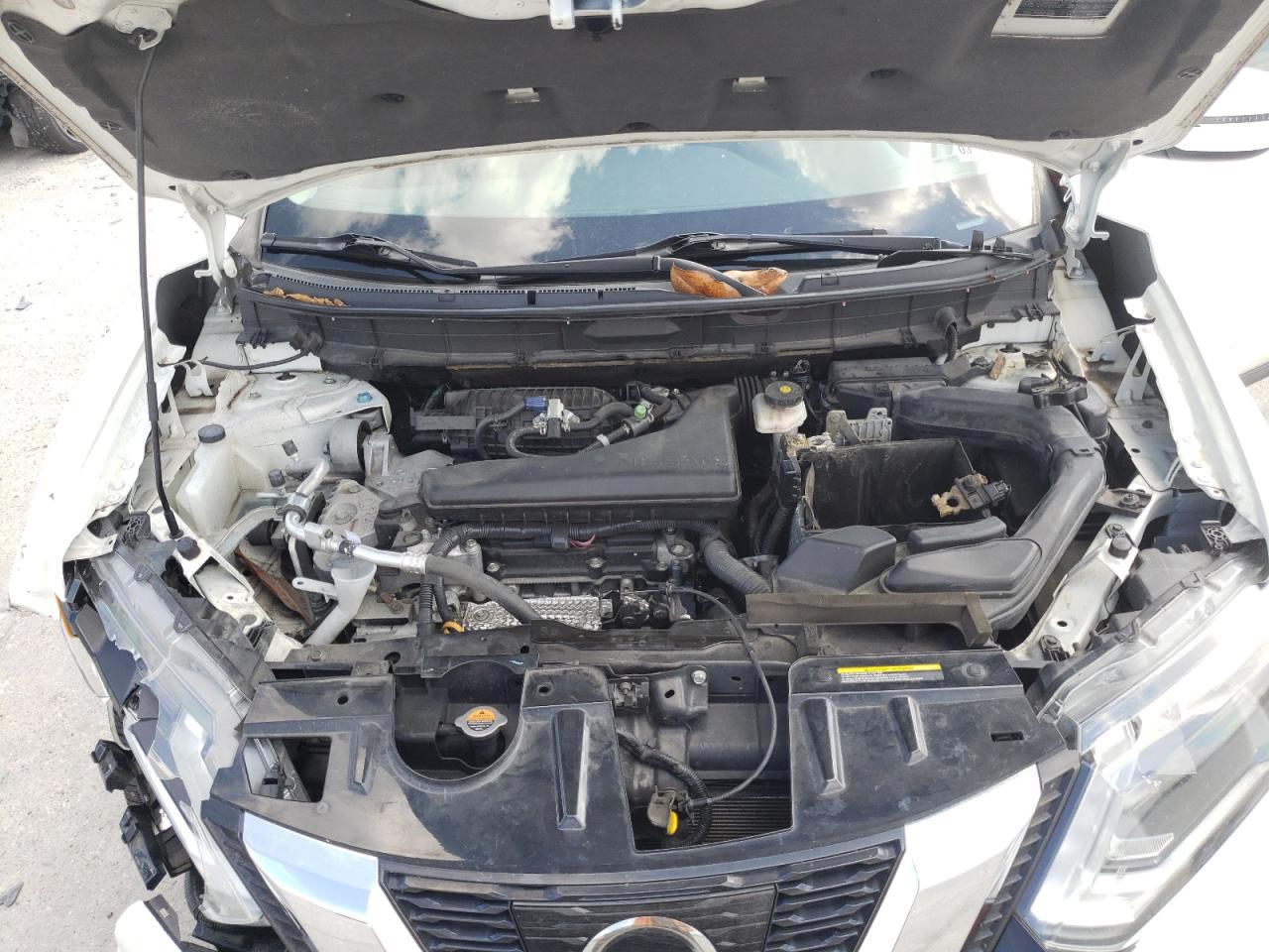 Photo 7 from auction – 2017 NISSAN ROGUE S with VIN 5N1AT2MT6HC883619