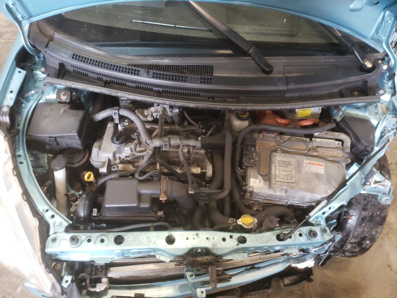 Photo 7 from auction – 2012 TOYOTA PRIUS C with VIN JTDKDTB36C1005904