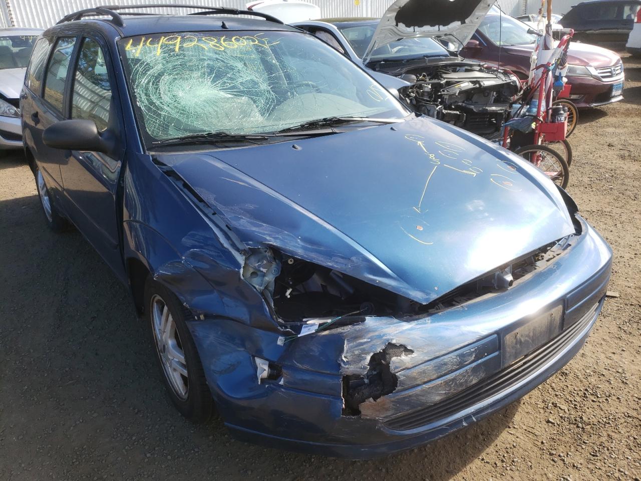 FORD FOCUS SE 2000 مع رقم تعريف المركبة 1FAFP3639YW416412 - صورة من المزاد