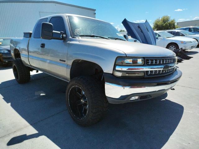 CHEVROLET SILVERADO 2001 with VIN 2GCEK19T111378577 - Photo from auction
