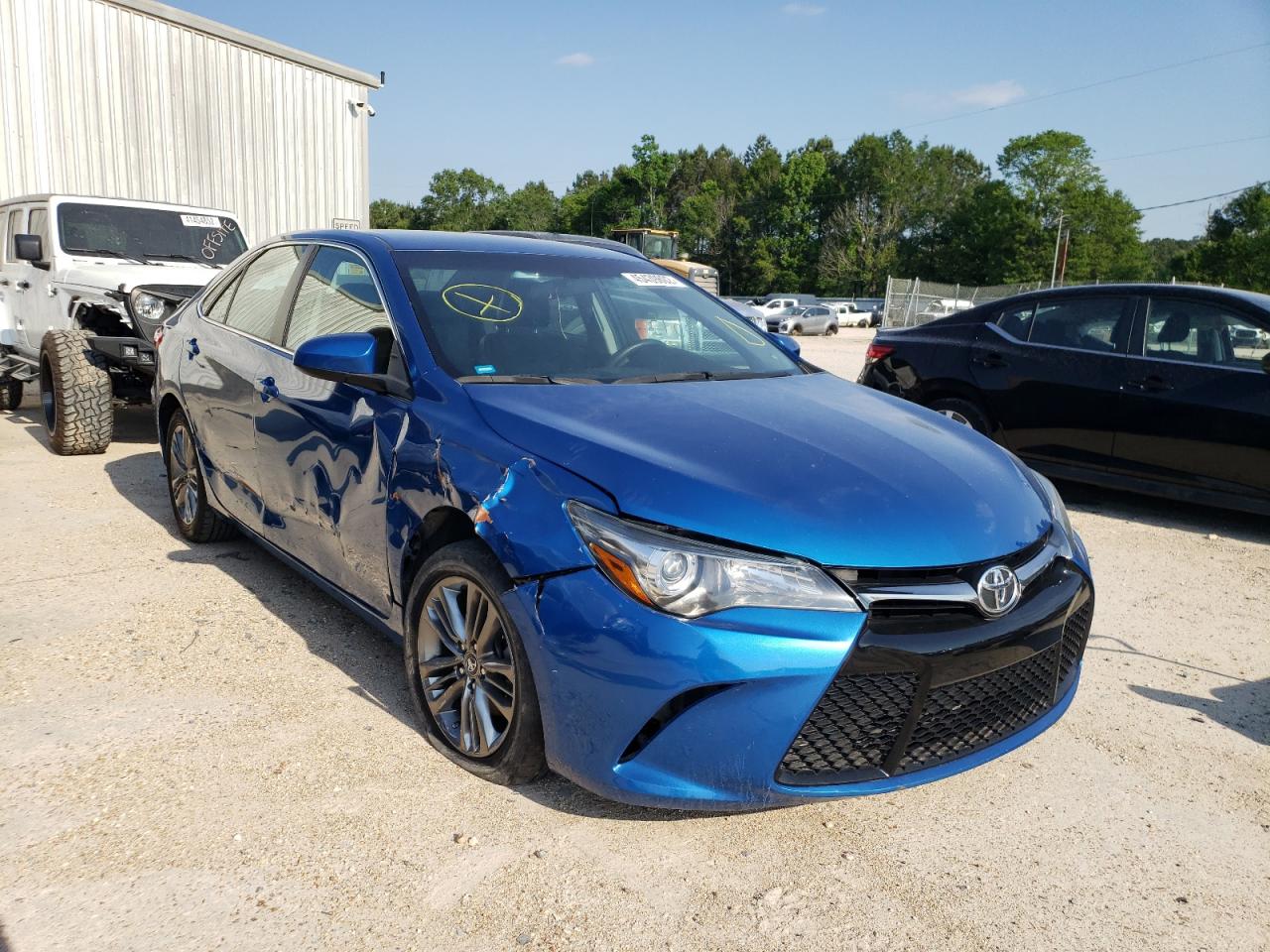Photo 1 from auction – 2017 TOYOTA CAMRY LE with VIN 4T1BF1FK4HU673671