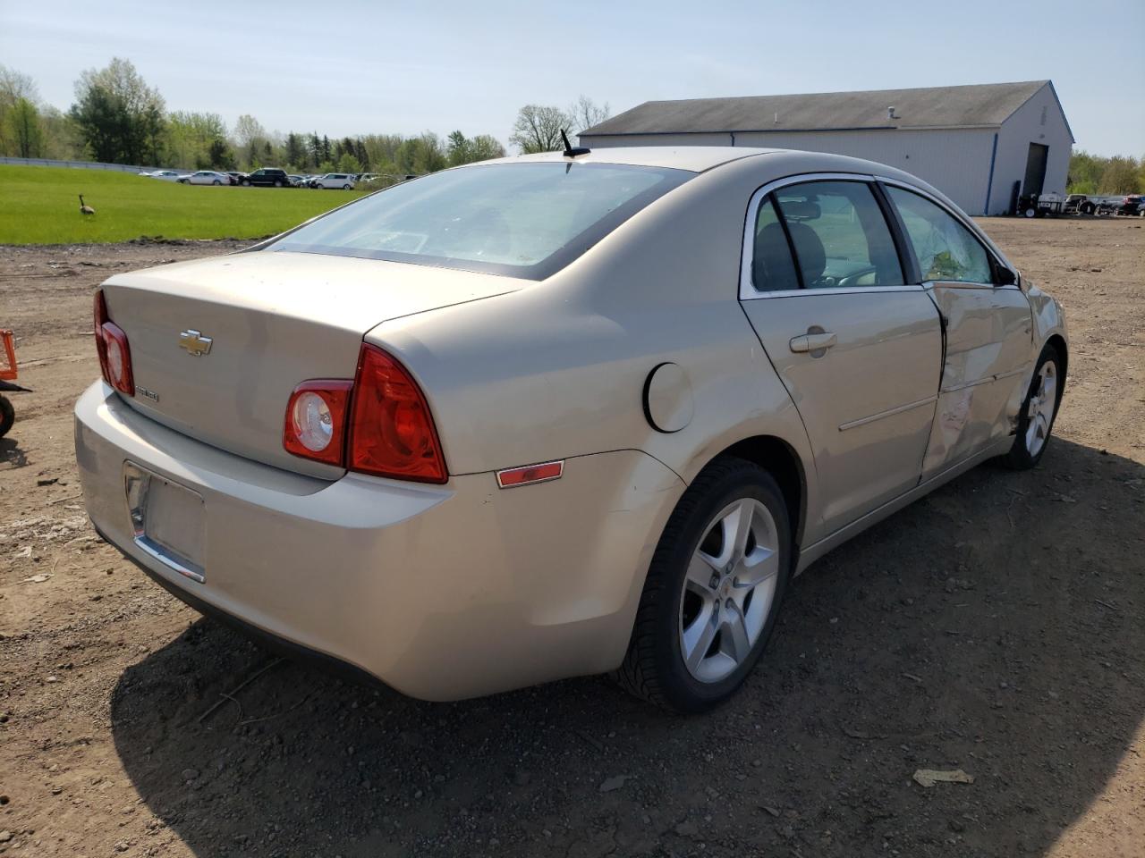 Photo 4 from auction – 2010 CHEVROLET MALIBU LS with VIN 1G1ZB5EB5AF235302