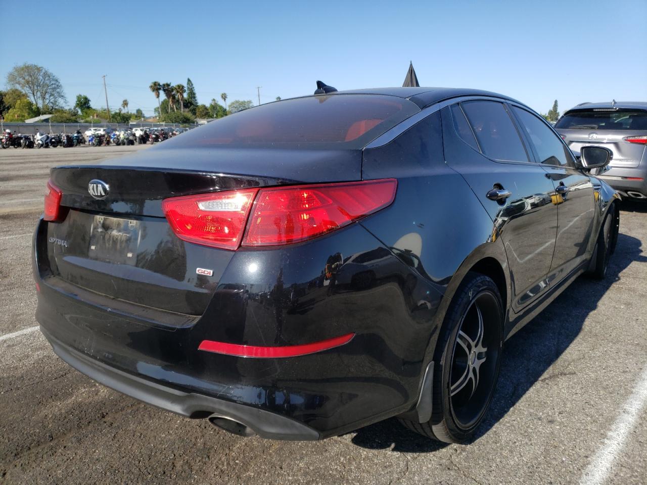 Photo 4 from auction – 2014 KIA OPTIMA LX with VIN 5XXGM4A79EG327380