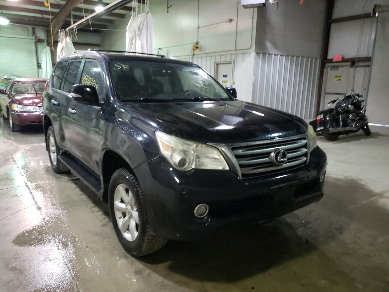 LEXUS GX 460 2010 with VIN JTJBM7FX3A5001977 - Photo from auction