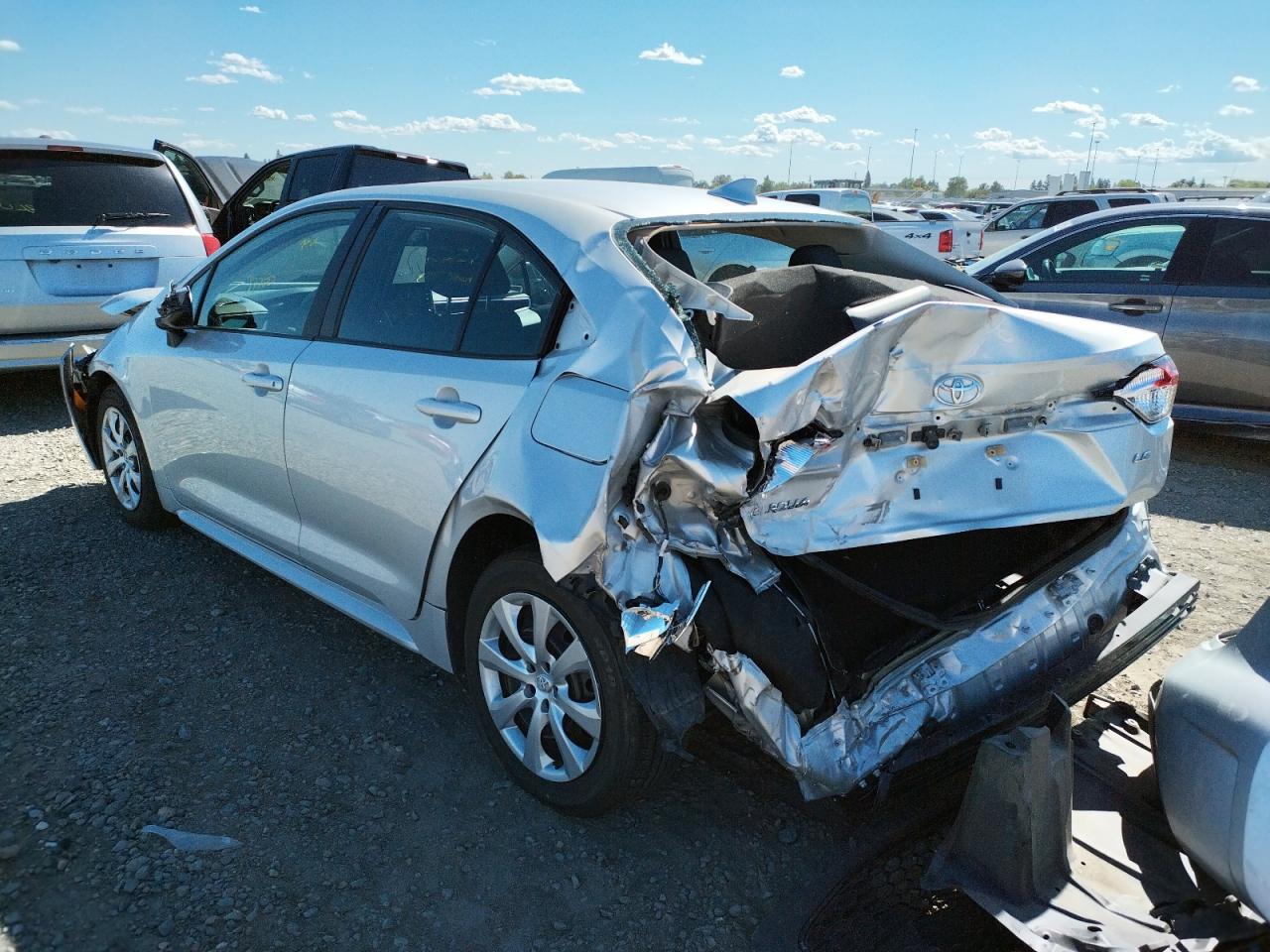 Photo 3 from auction – 2020 TOYOTA COROLLA LE with VIN 5YFEPRAE5LP119009