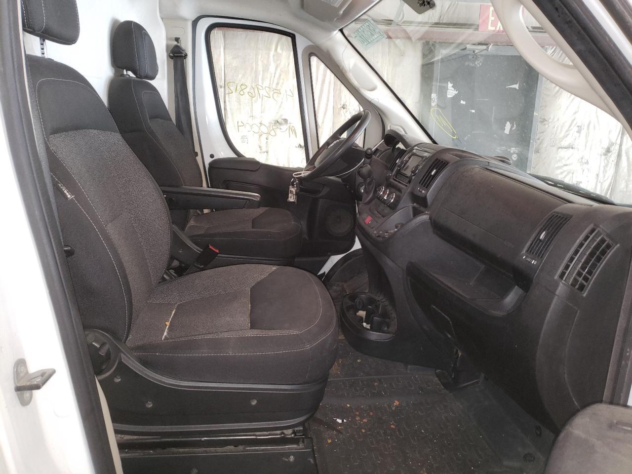 Photo 5 from auction – 2019 RAM PROMASTER with VIN 3C6TRVCG9KE520515