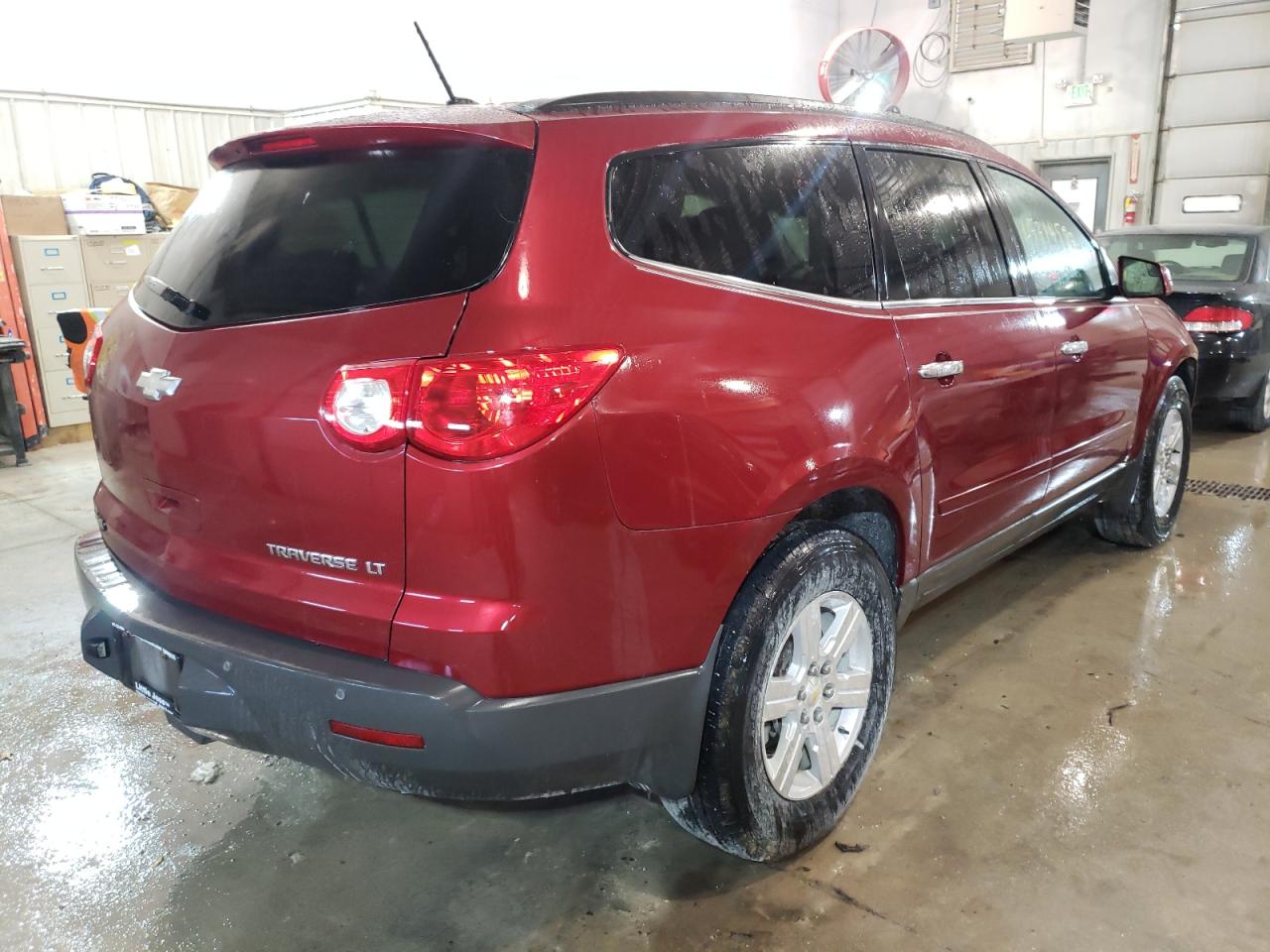 Photo 4 from auction – 2011 CHEVROLET TRAVERSE L with VIN 1GNKRGED1BJ150495
