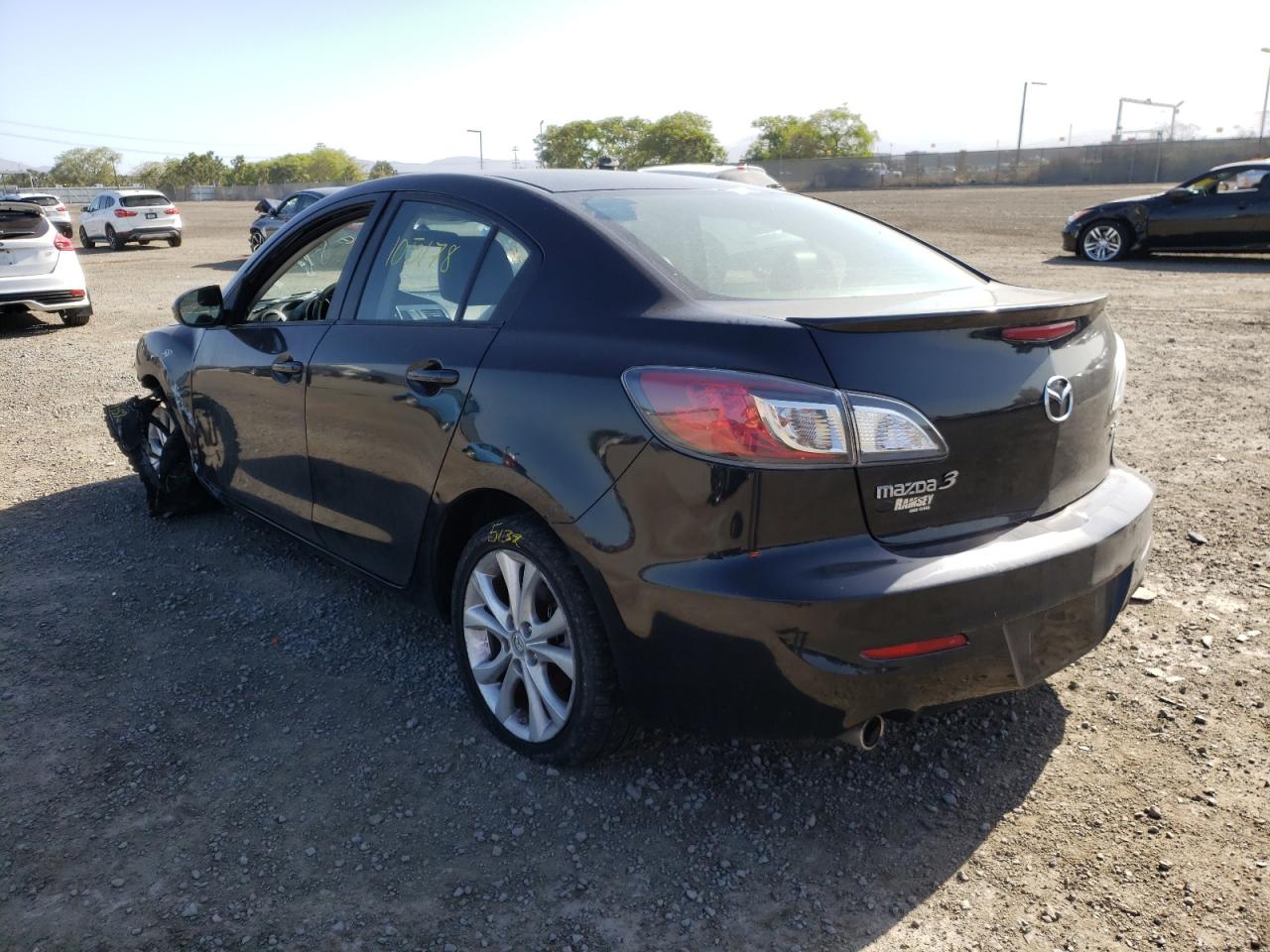 Photo 3 from auction – 2011 MAZDA 3 S with VIN JM1BL1W6XB1375599