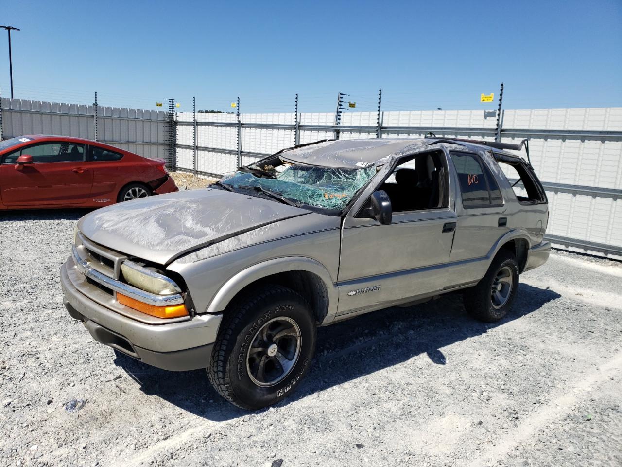 Photo 10 from auction – 2004 CHEVROLET BLAZER with VIN 1GNCS13X54K114938