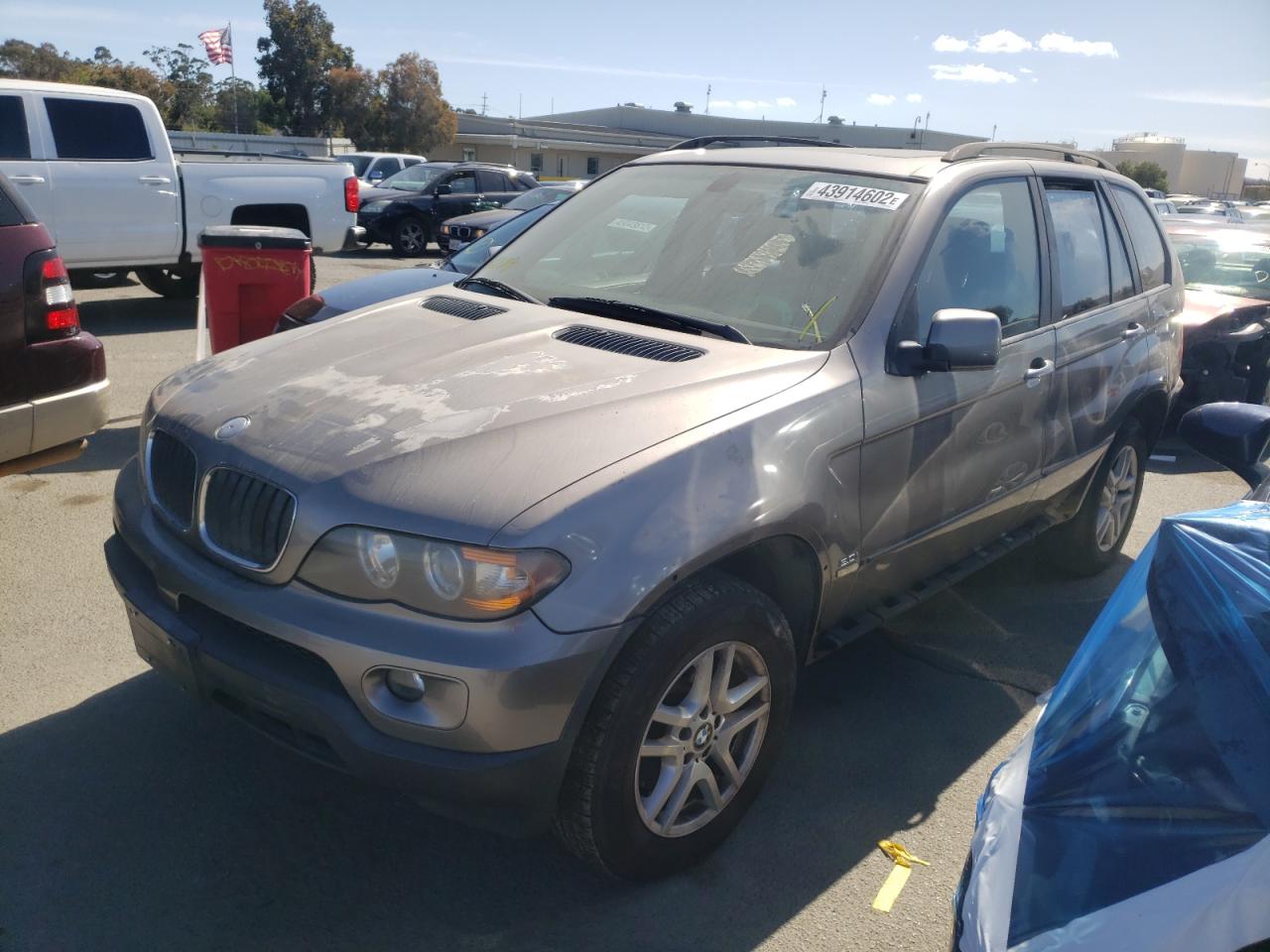Photo 2 from auction – 2006 BMW X5 3.0I with VIN 5UXFA13586LY34723