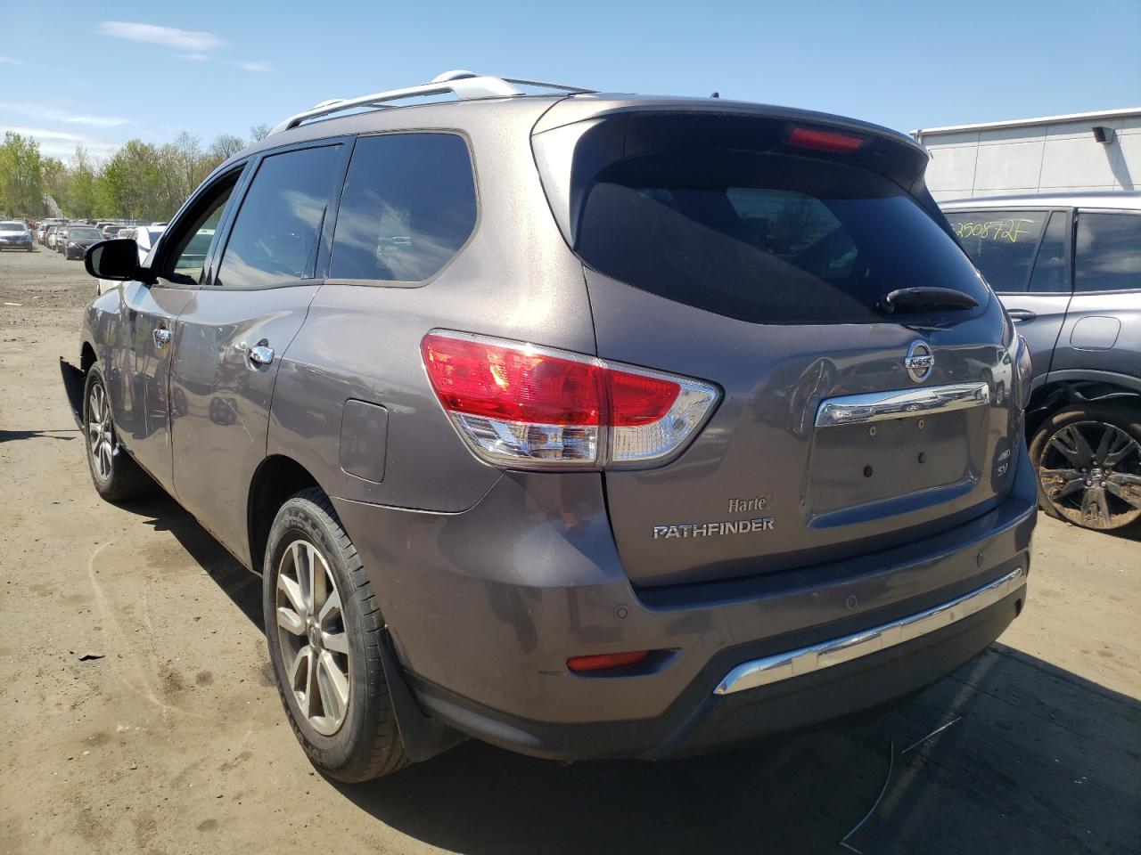 Photo 3 from auction – 2013 NISSAN PATHFINDER with VIN 5N1AR2MM0DC615165