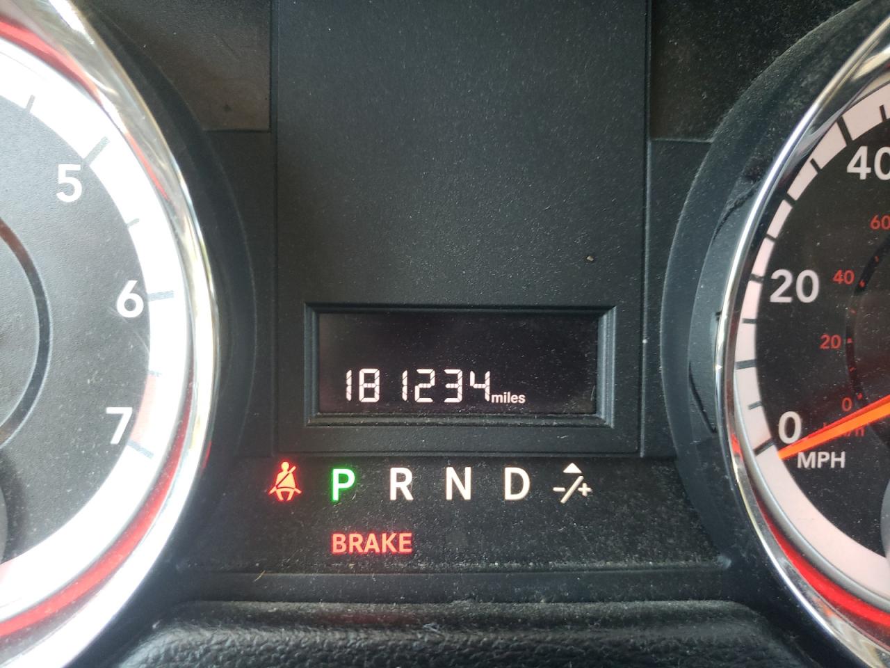 Photo 8 from auction – 2012 DODGE GRAND CARA with VIN 2C4RDGCG5CR341014
