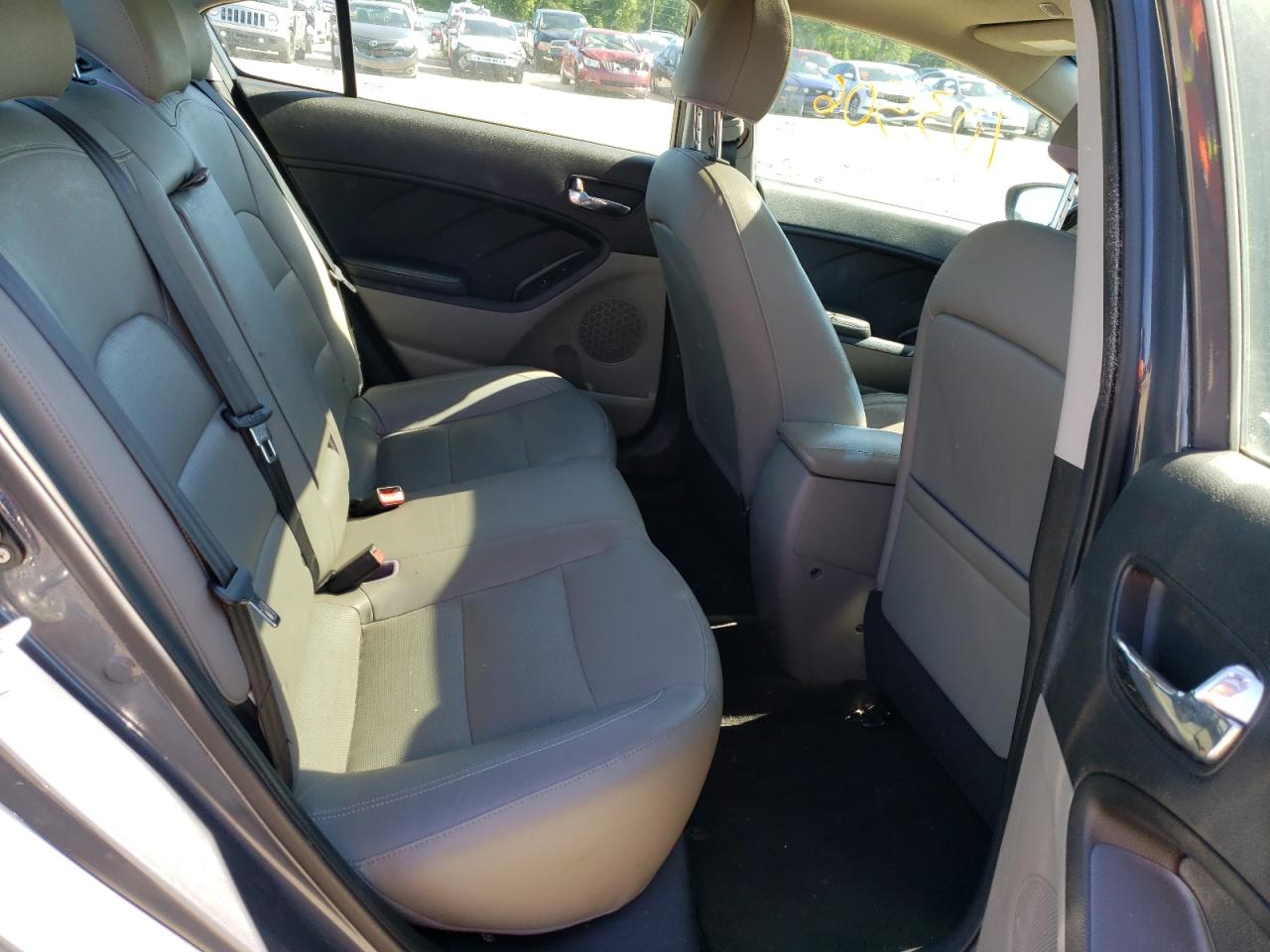 Photo 6 from auction – 2014 KIA FORTE EX with VIN KNAFZ4A83E5079361
