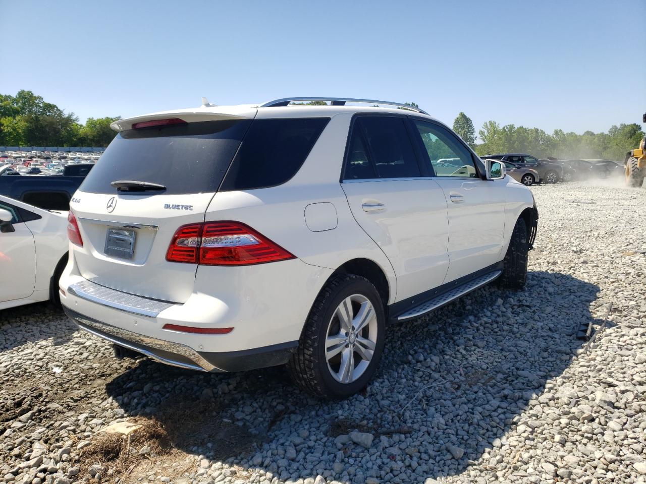 Photo 4 from auction – 2014 MERCEDES-BENZ ML 350 BLU with VIN 4JGDA2EB0EA324549