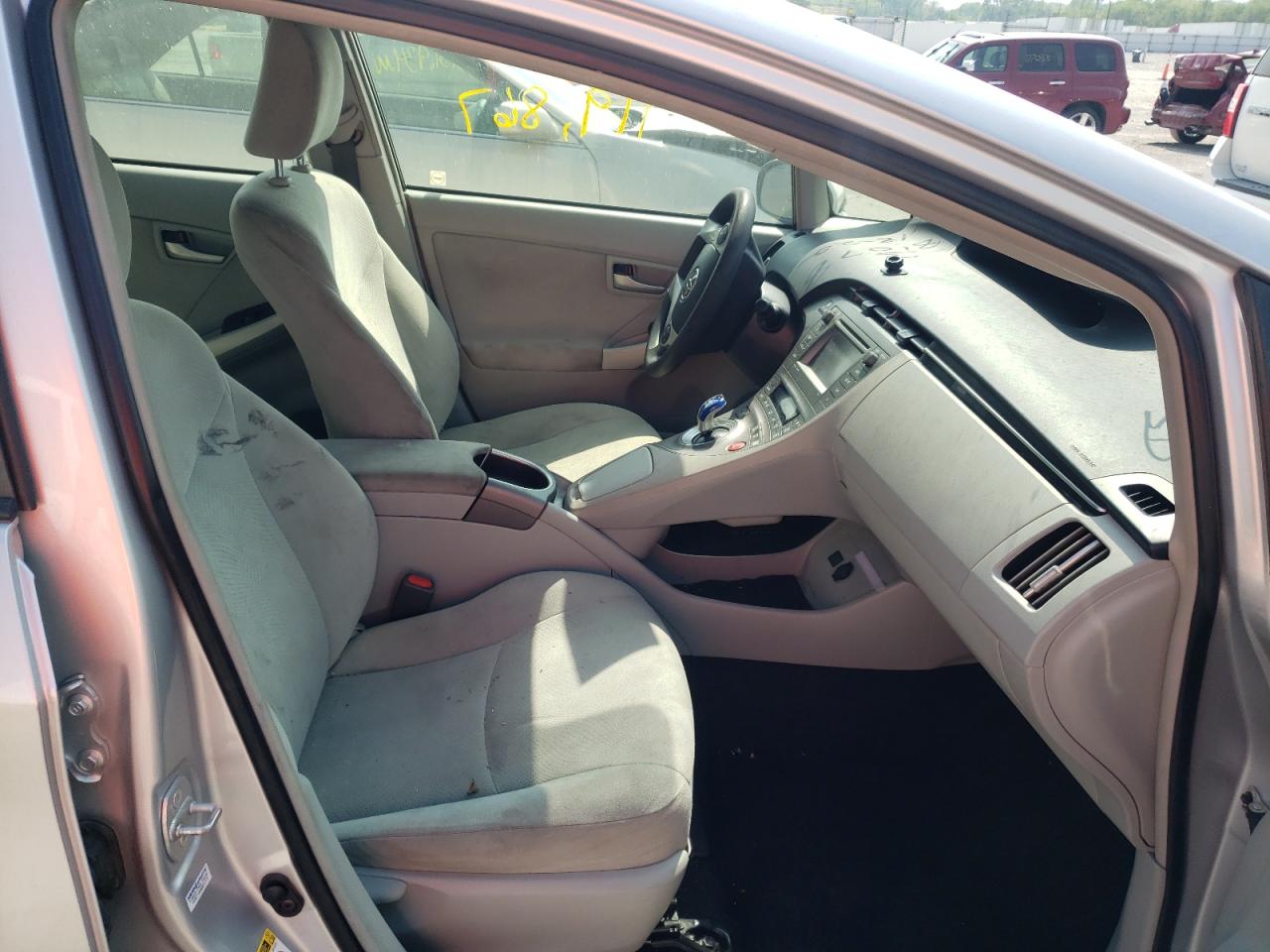 Photo 5 from auction – 2015 TOYOTA PRIUS with VIN JTDKN3DU9F0412757