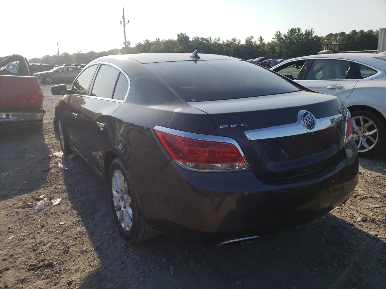 Foto 3 de la subasta – 2013 BUICK LACROSSE con VIN 1G4GC5E38DF283767