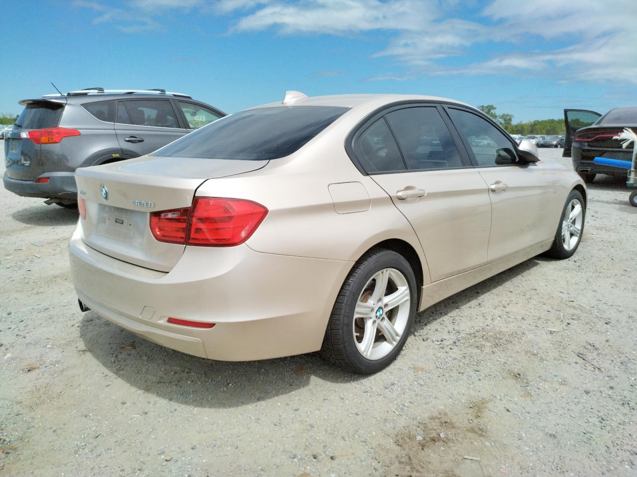 Photo 4 from auction – 2013 BMW 328 XI SUL with VIN WBA3B5C54DF598573