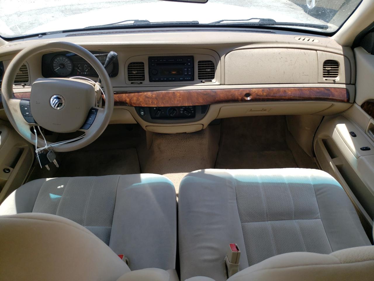 Photo 9 from auction – 2007 MERCURY GRAND MARQ with VIN 2MEFM74V67X635019
