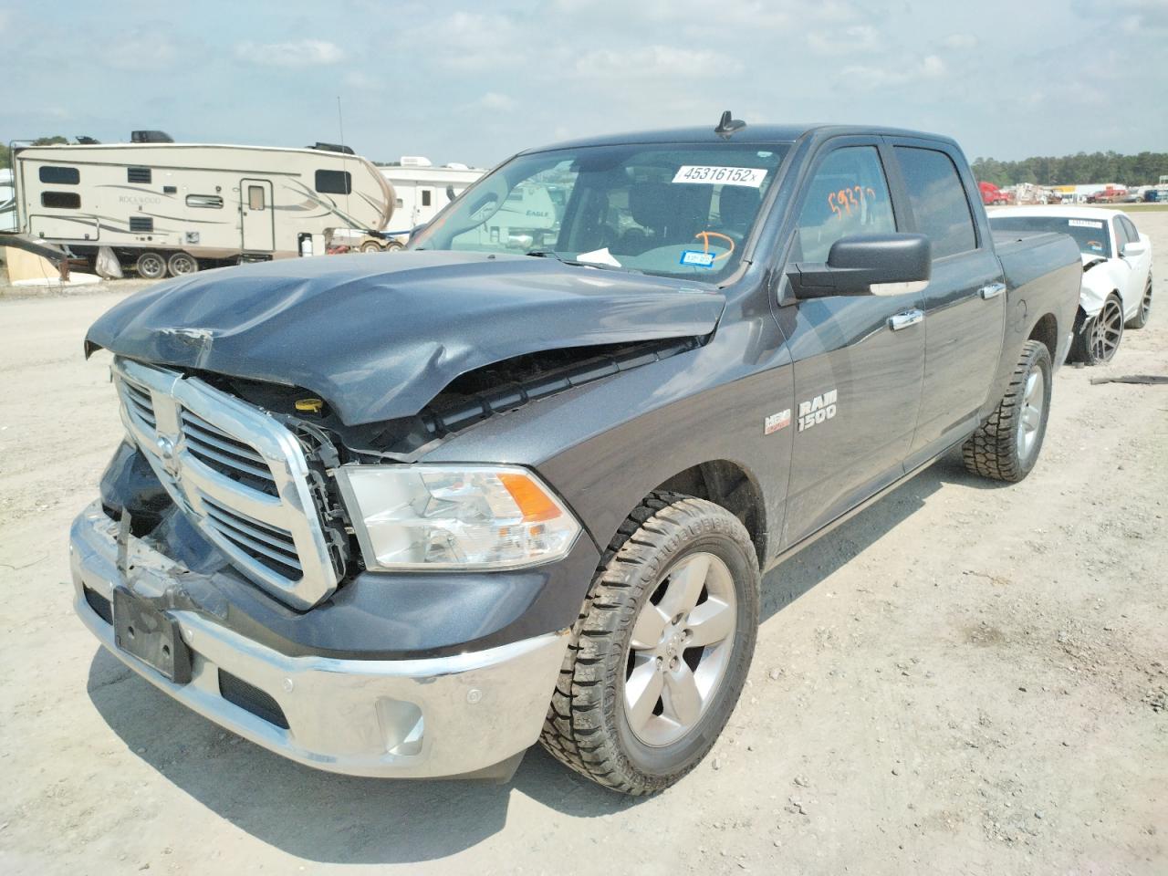 Foto 2 de la subasta – 2018 RAM 1500 SLT con VIN 3C6RR6LT8JG246448