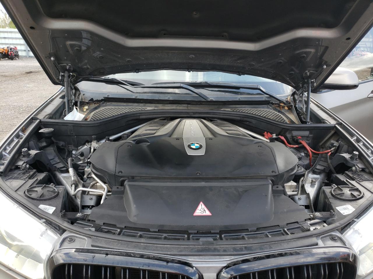 Photo 7 from auction – 2014 BMW X5 XDRIVE5 with VIN 5UXKR6C55E0C02107