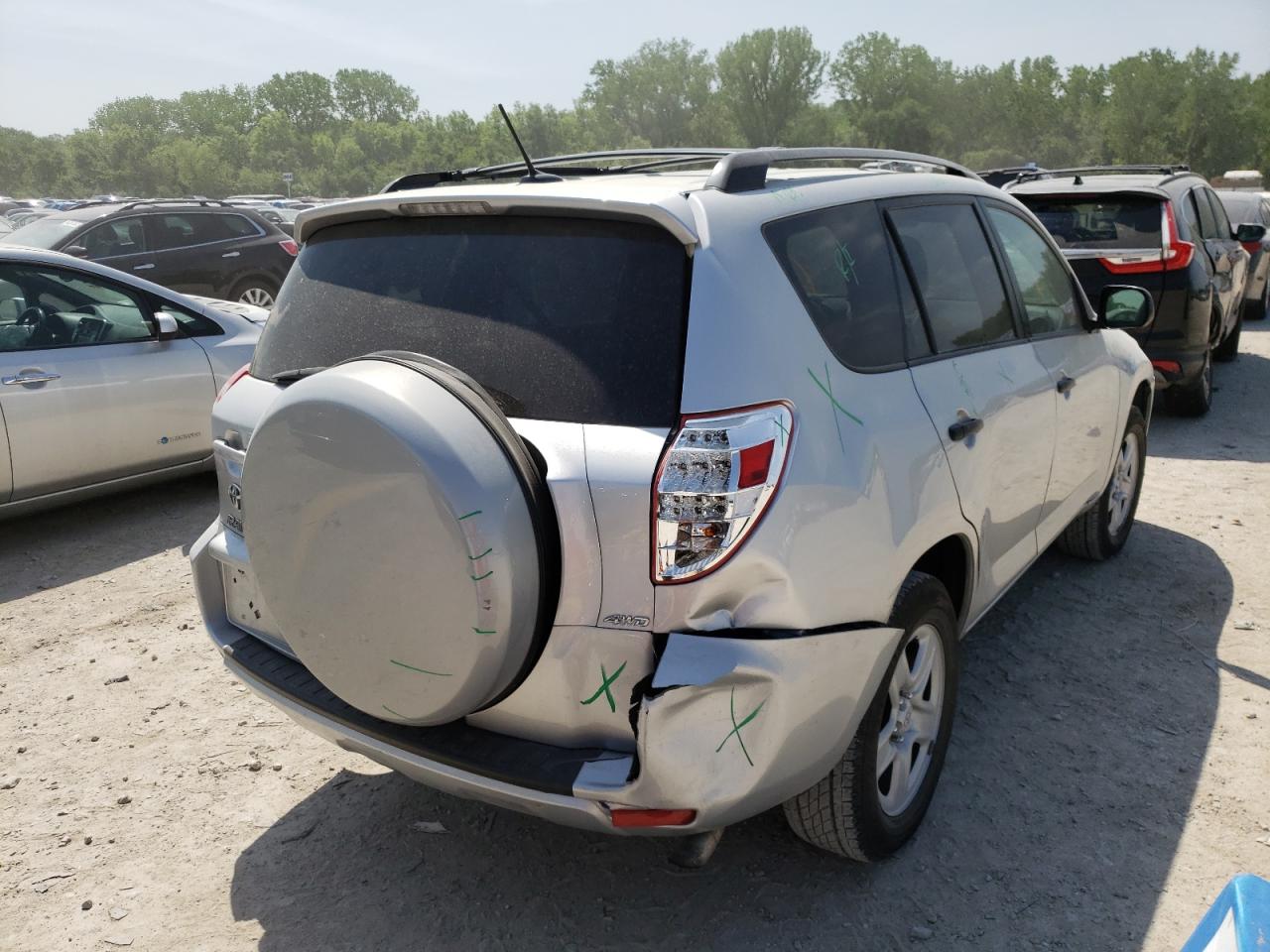 Photo 4 from auction – 2011 TOYOTA RAV4 with VIN 2T3BF4DV8BW094017