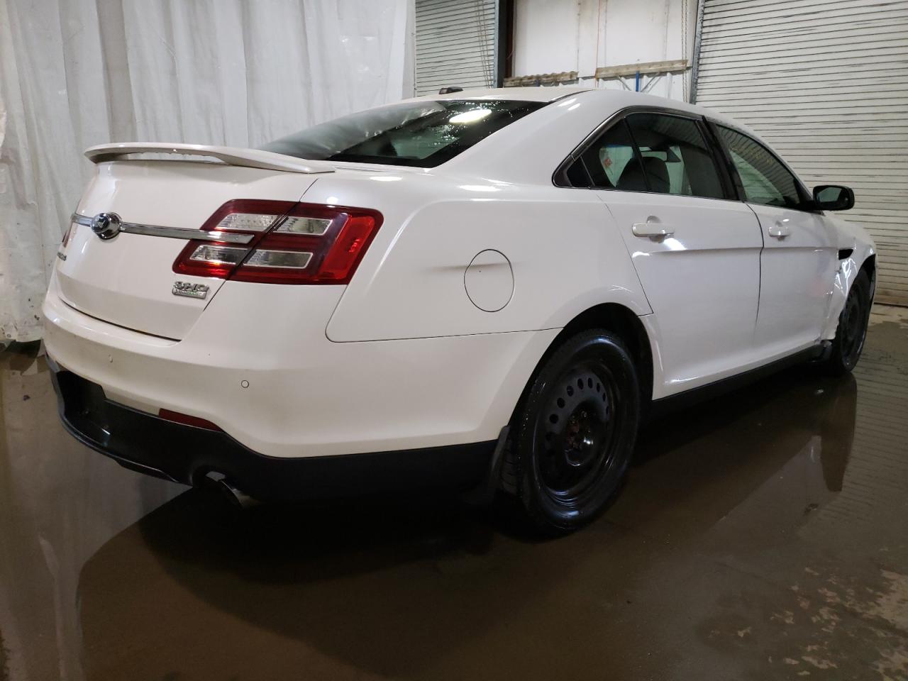 Photo 4 from auction – 2013 FORD TAURUS SHO with VIN 1FAHP2KT7DG170585
