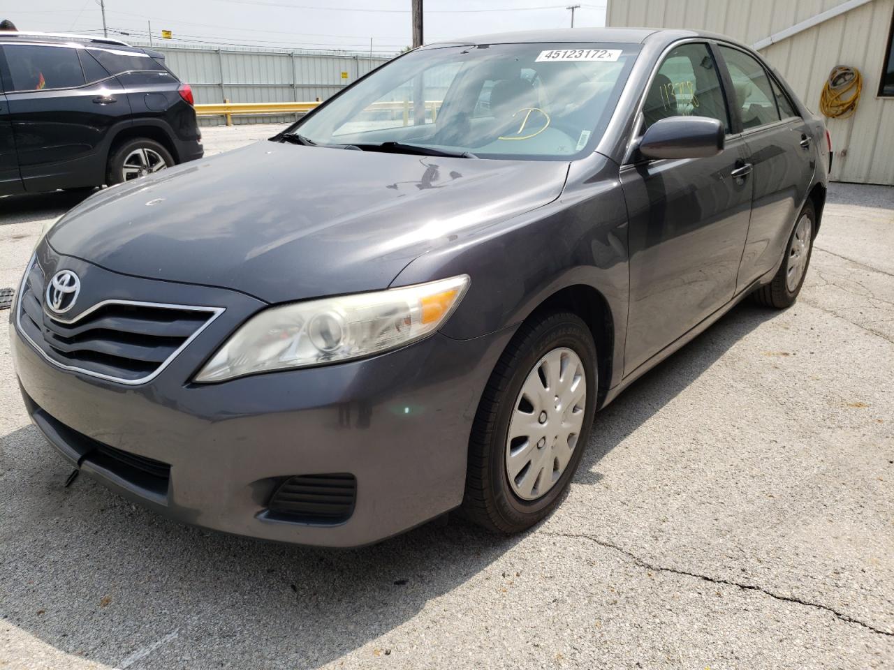 Photo 2 from auction – 2010 TOYOTA CAMRY BASE with VIN 4T4BF3EK6AR073615